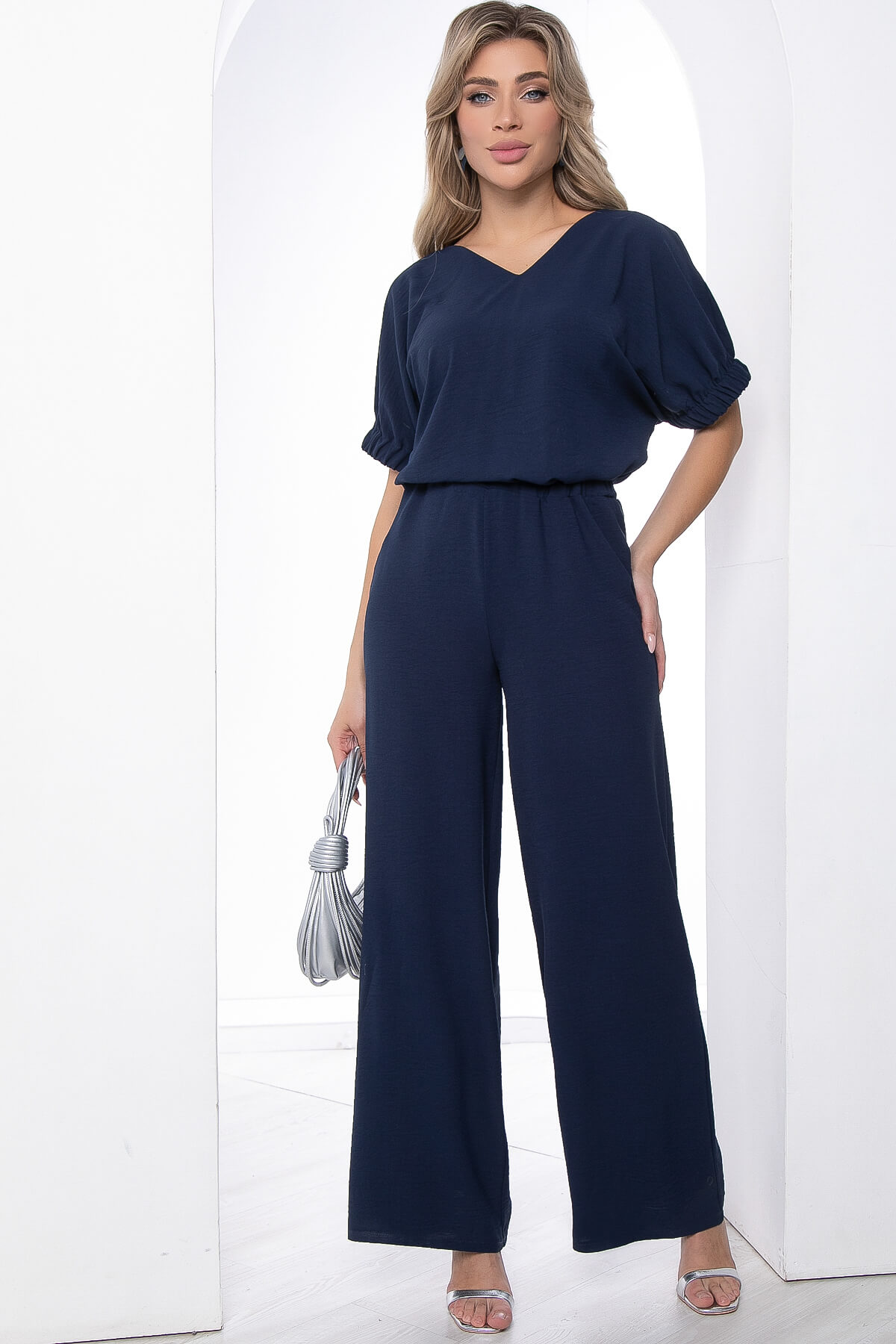 

Костюм женский LT Collection Марлена синий 46 RU, Марлена