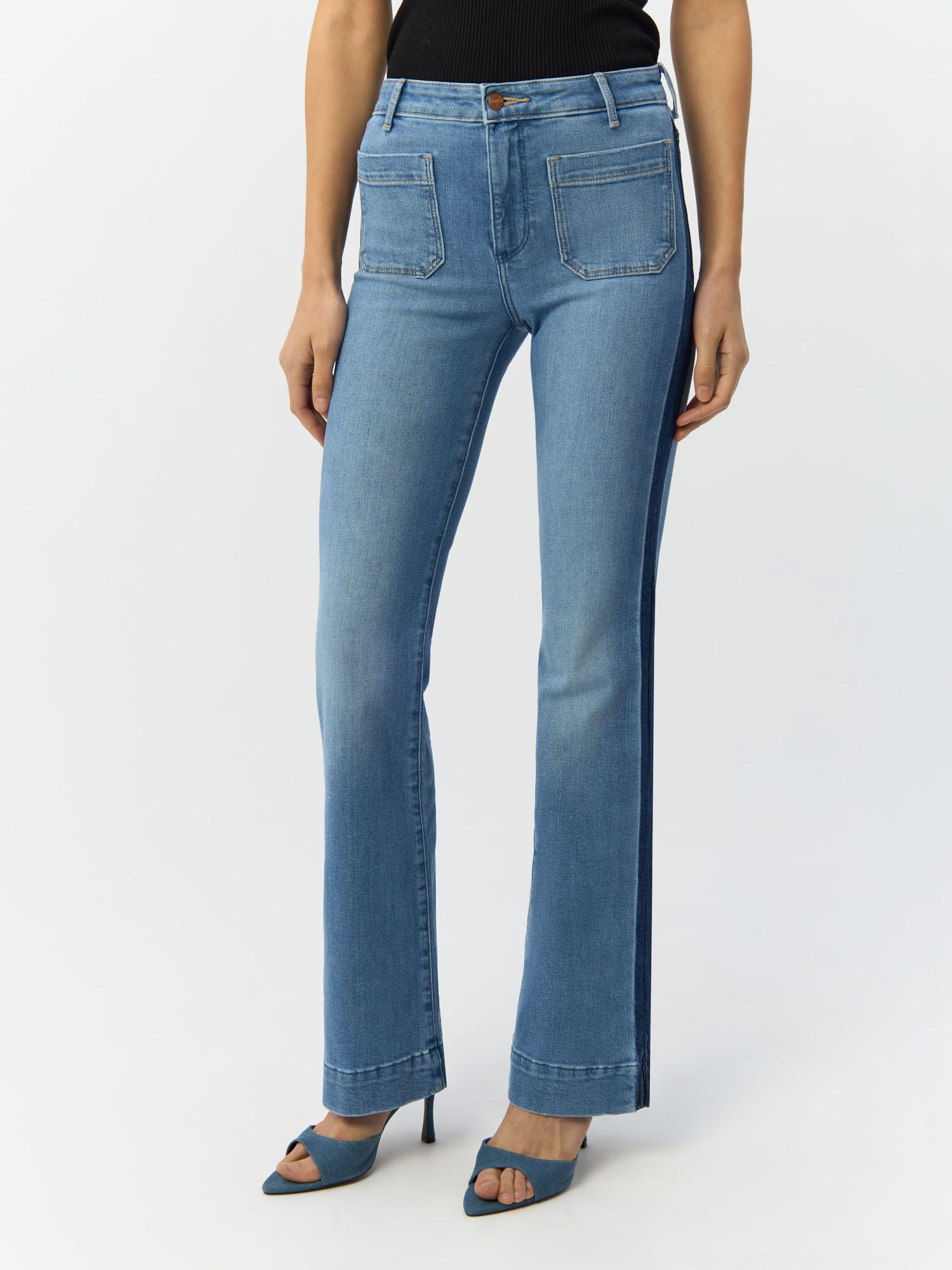 

Джинсы женские Wrangler 112332299 голубые 31/32, Голубой, 112332299