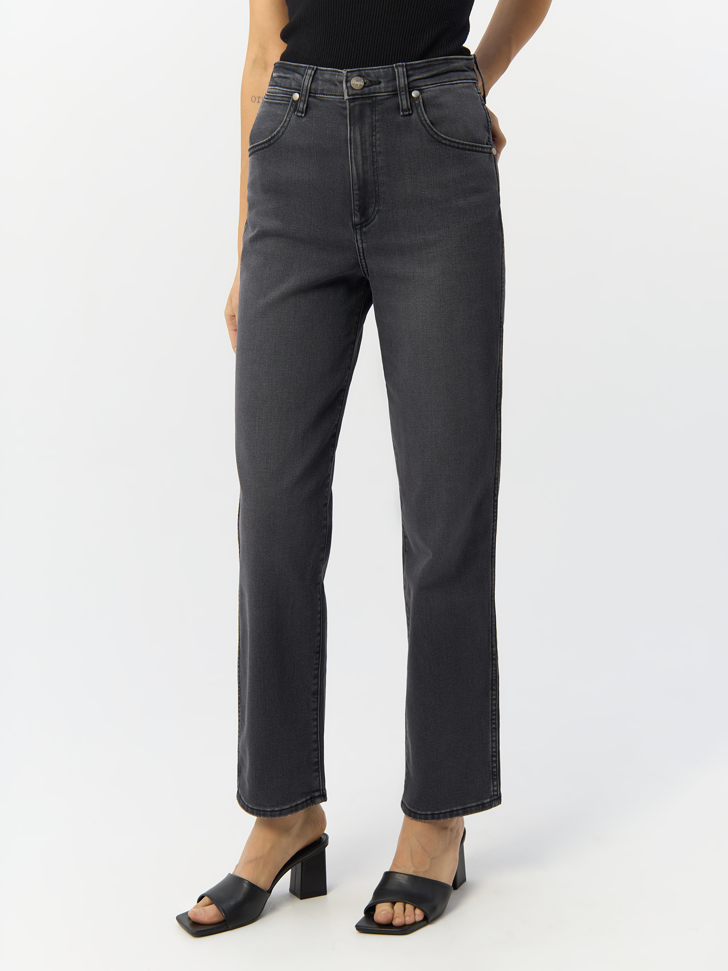 

Джинсы женские Wrangler 112343581 черные 28/32, Черный, 112343581