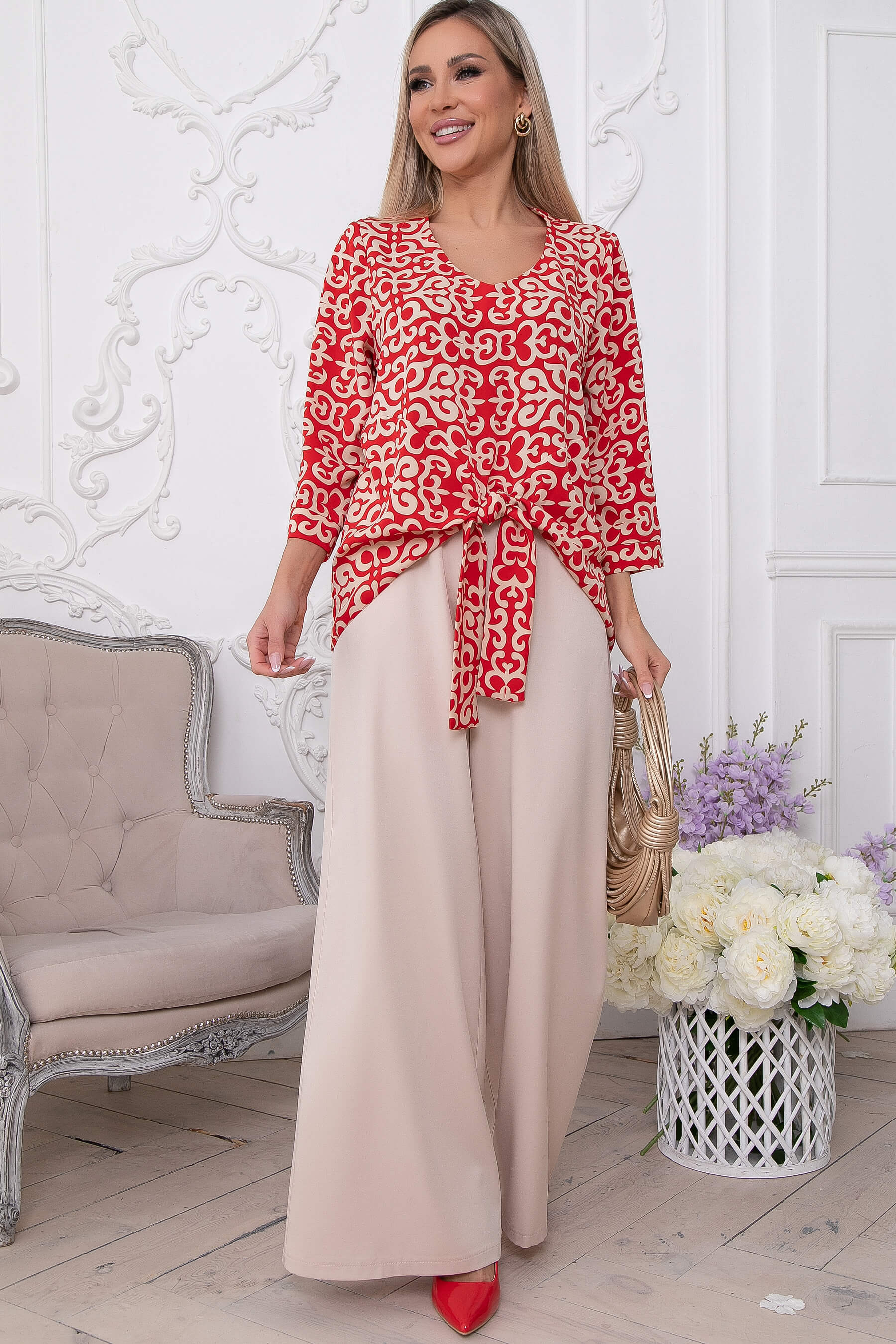 

Костюм женский LT Collection Лиана красный 46 RU, Лиана