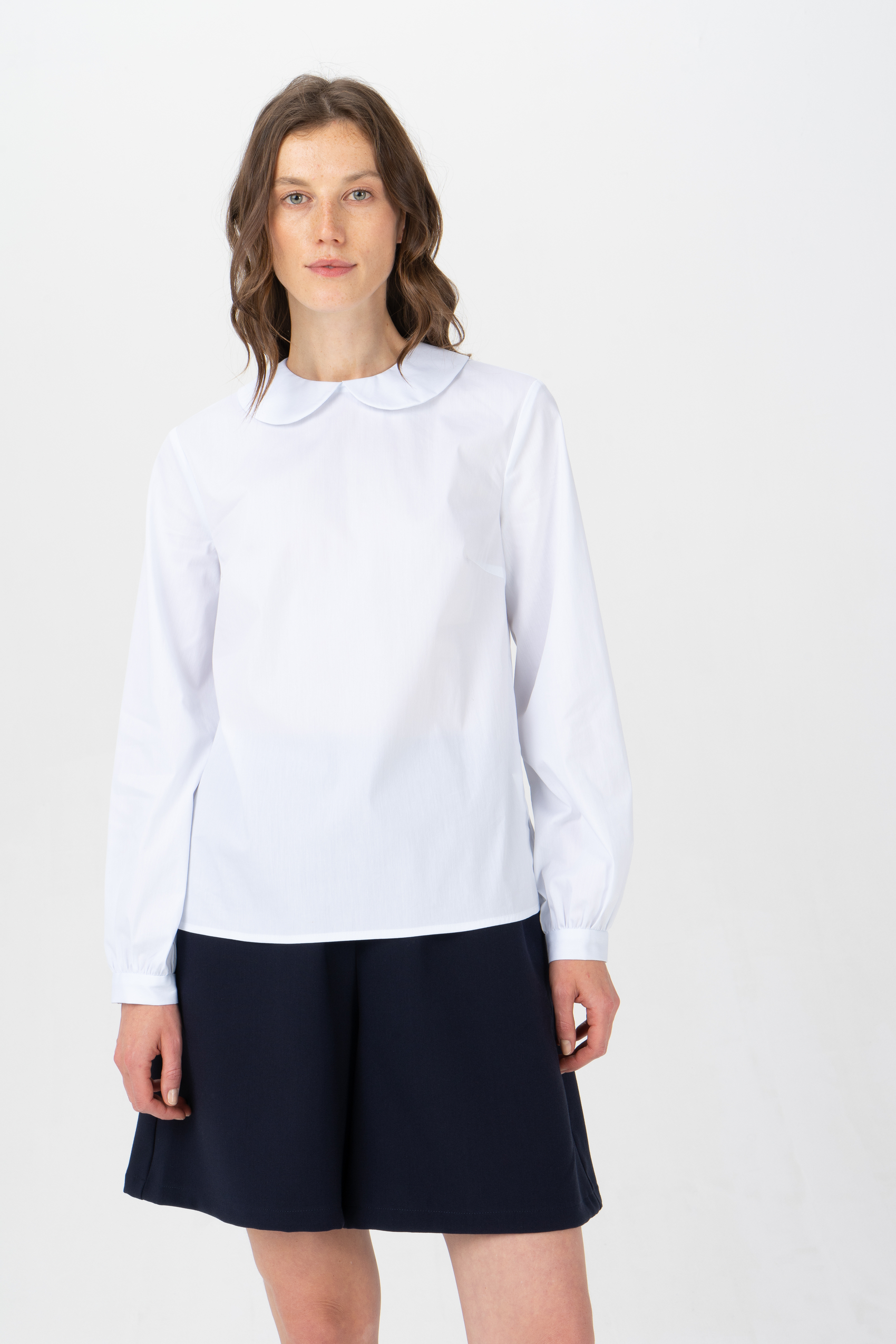 

Блуза женская Ennergiia AW23-SH052 белая 48 RU, AW23-SH052