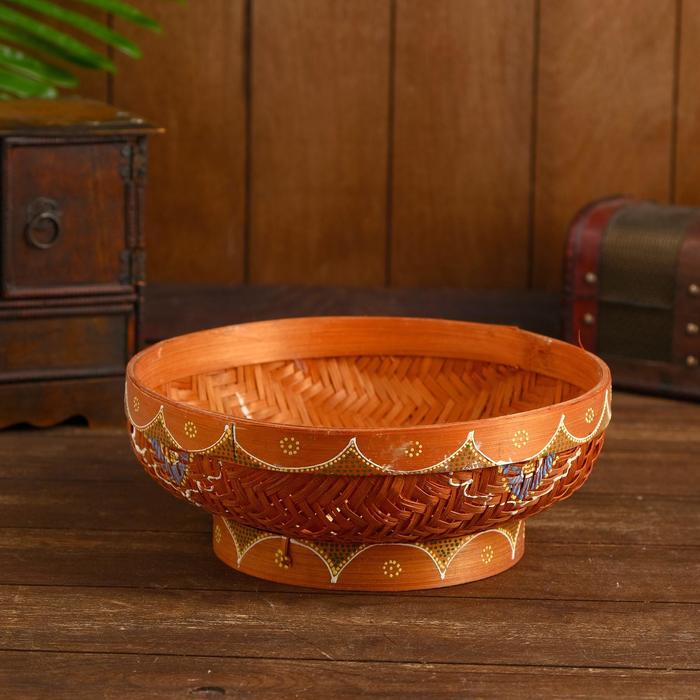 

Корзинка плетёная из ротанга "Красный цветок" 25x25x9см