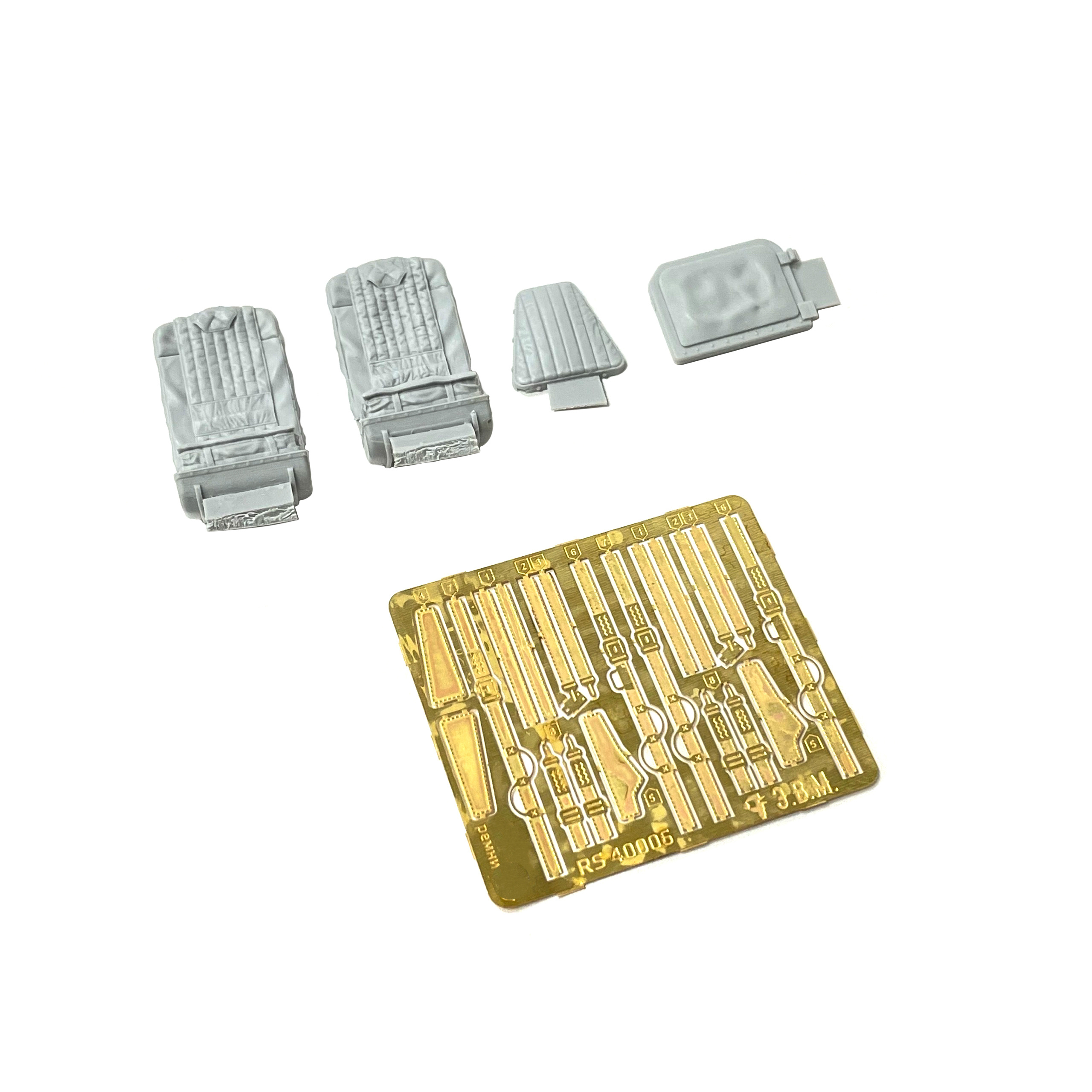 

Кресла Э.В.М. 1/35 экипажа для Ми-8 RS40006
