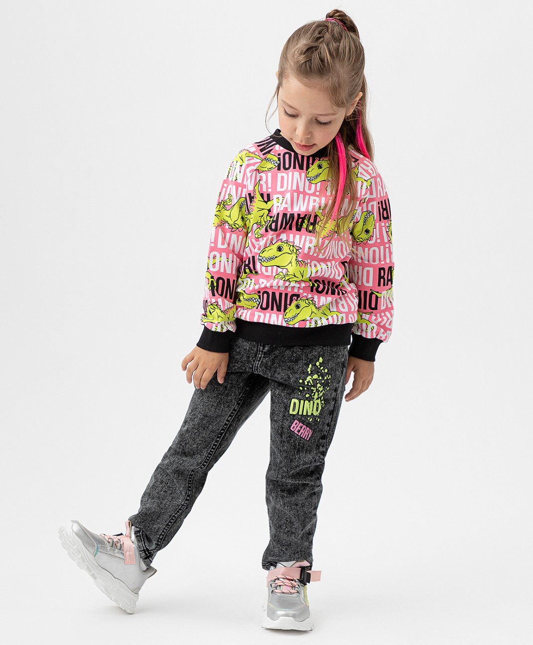 

Джинсы mom fit с декором серые Button Blue 222BBGMC63030100 р.128, 222BBGMC63030100