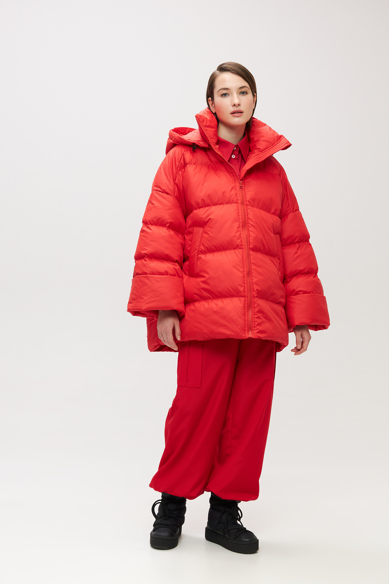 

Куртка женская Inspire Girls 01-00009533 красная 44; 44 RU; S, 01-00009533