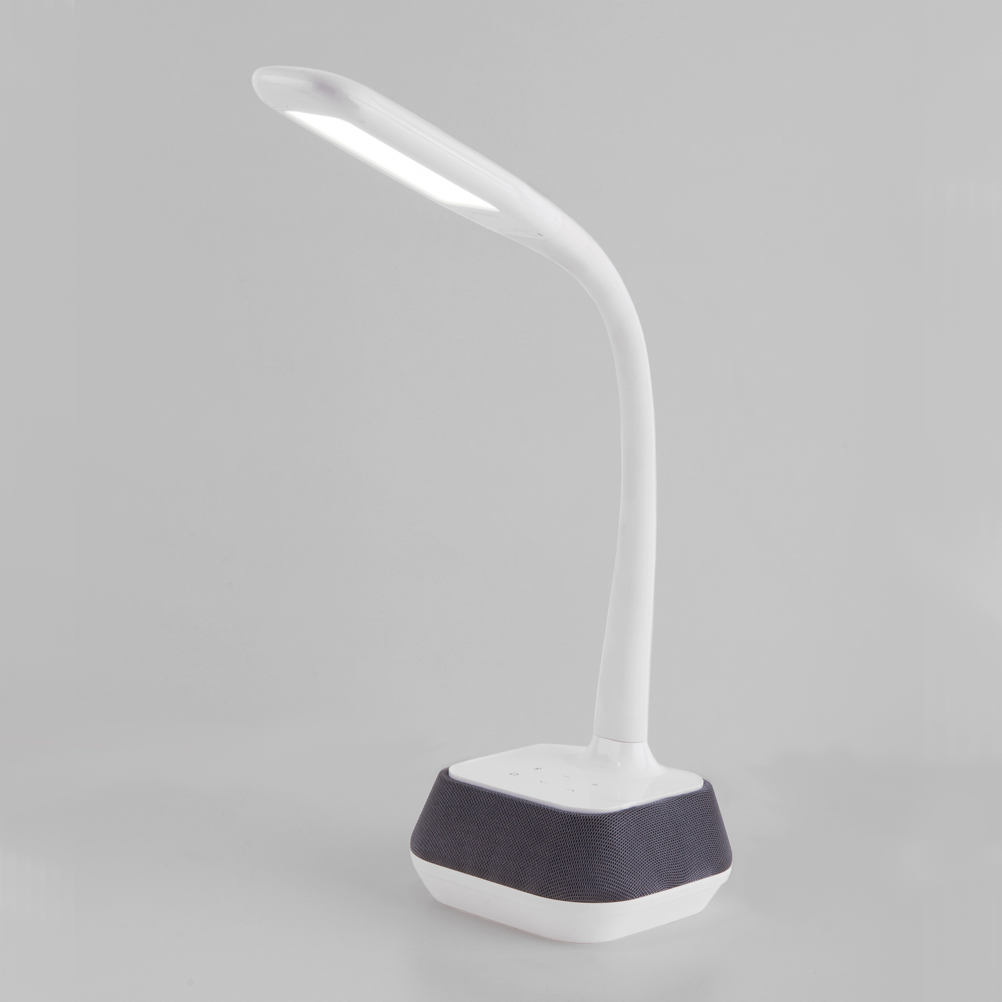 фото Светодиодная настольная лампа с динамиком elektrostandard 80417/1 белый