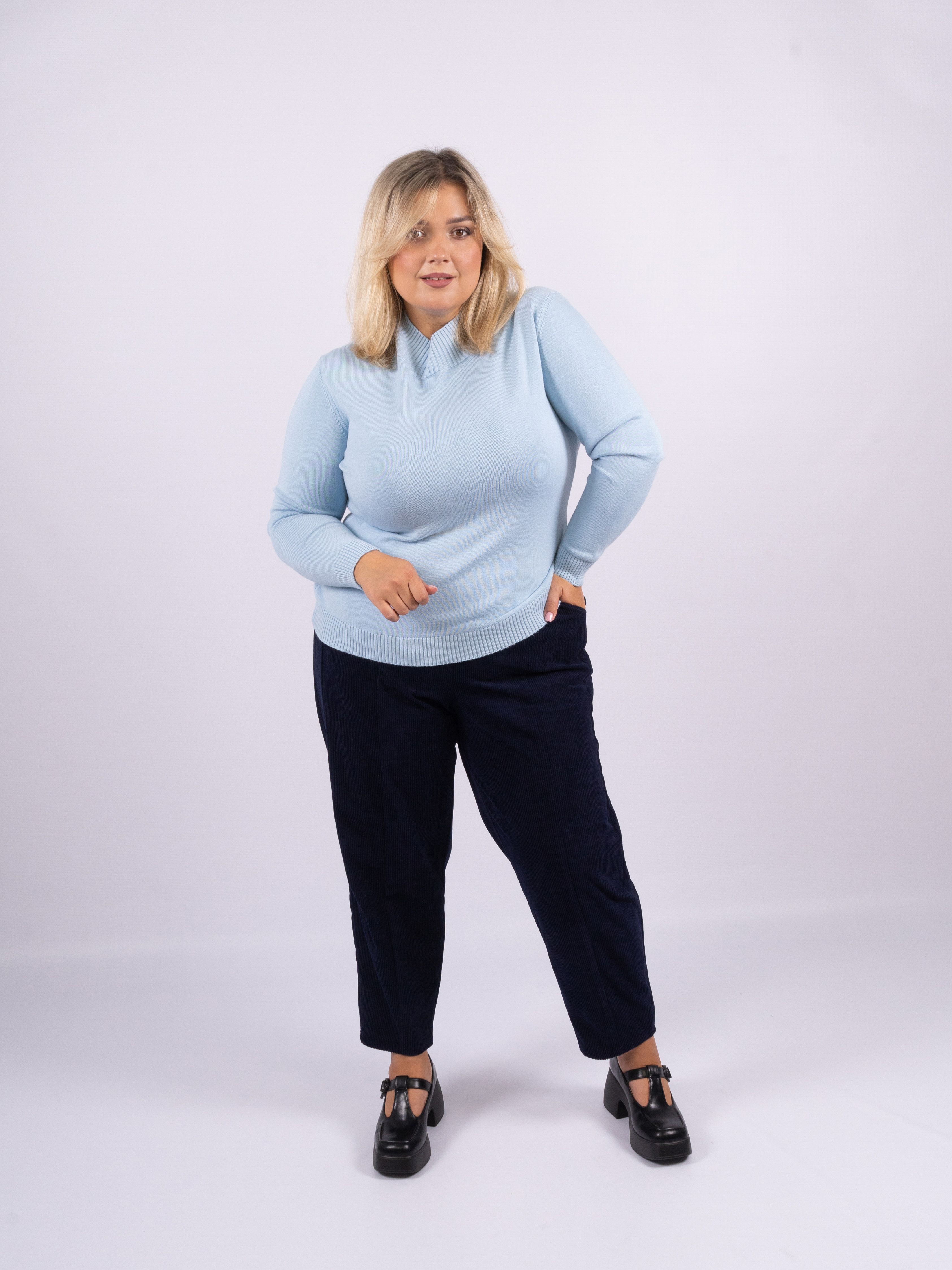 

Брюки женские 365 clothes 39776.00 синие 58 RU, Синий, 39776.00