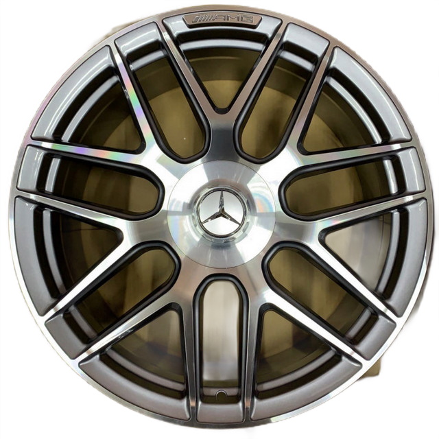 

Колесный диск AMIT 555 10x21/5x112 D66.6 ET57 SOMG, Серый;серебристый
