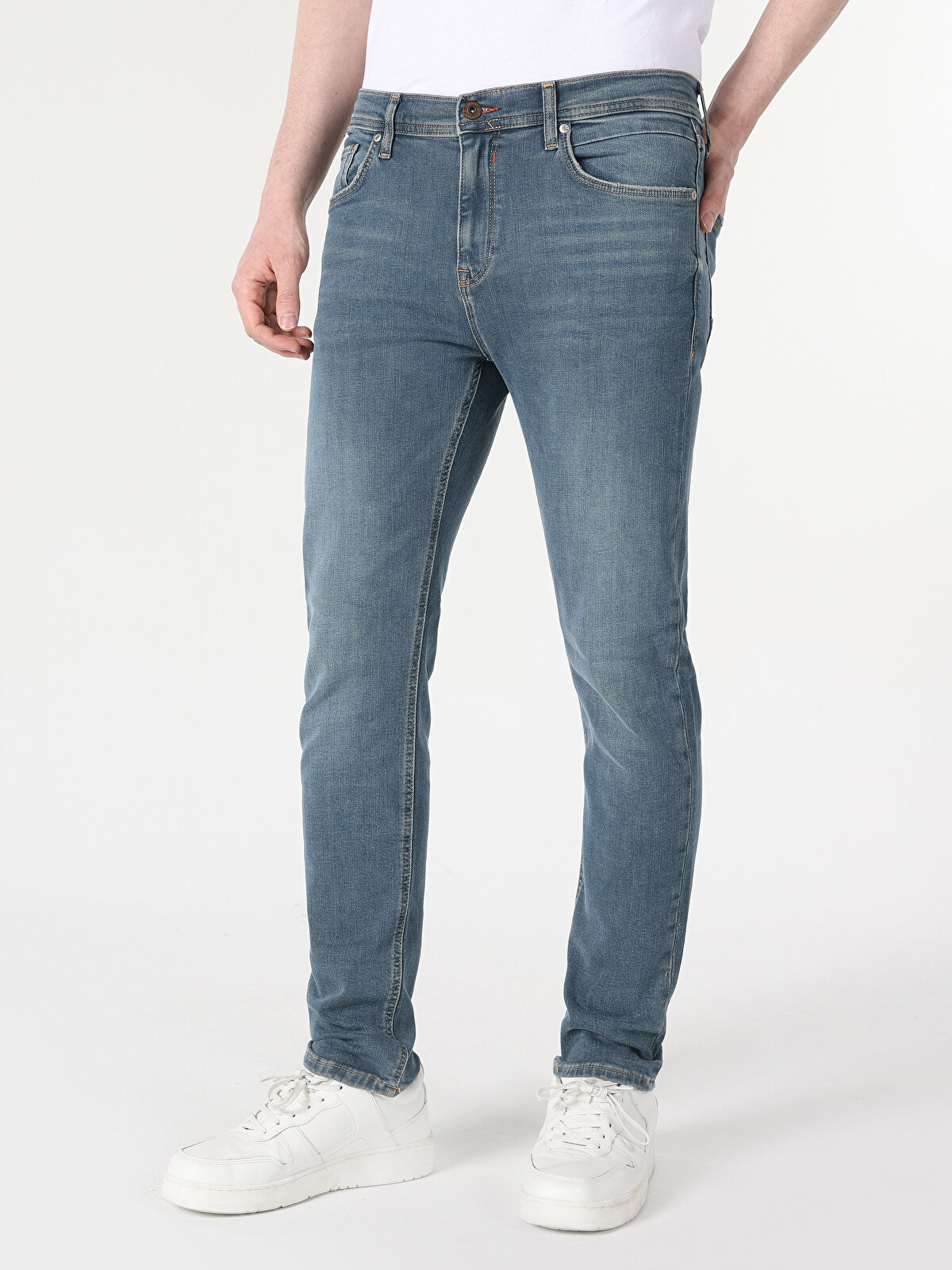 

Джинсы мужские Colin's CL1062297_Q1.V1_DN40663 разноцветные 33-32, CL1062297_Q1.V1_DN40663