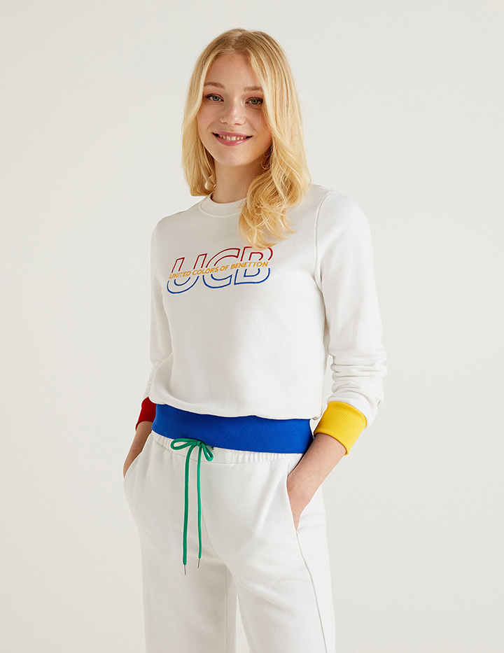

Свитшот женский United Colors of Benetton 21A_3J68E1AG3 разноцветный M, 21A_3J68E1AG3