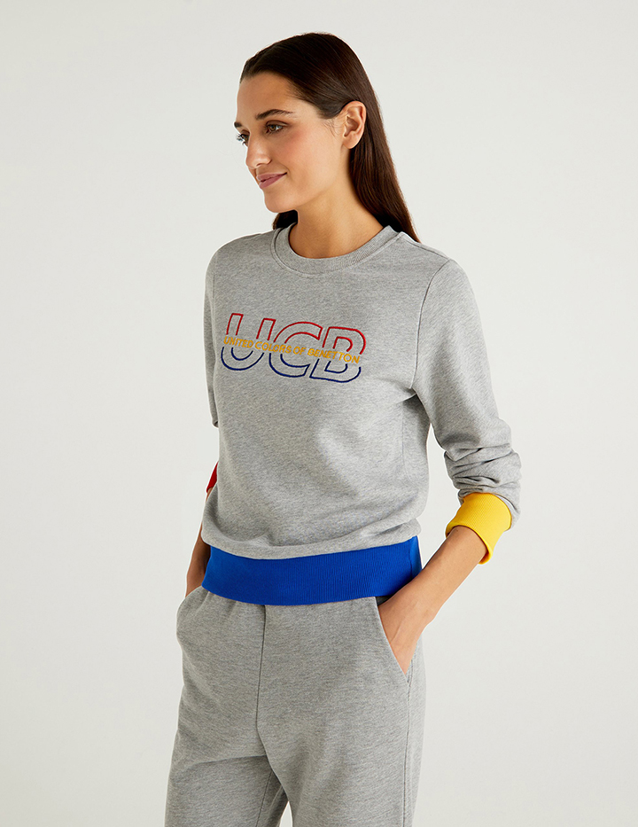 

Свитшот женский United Colors of Benetton 21A_3J68E1AG3 разноцветный S