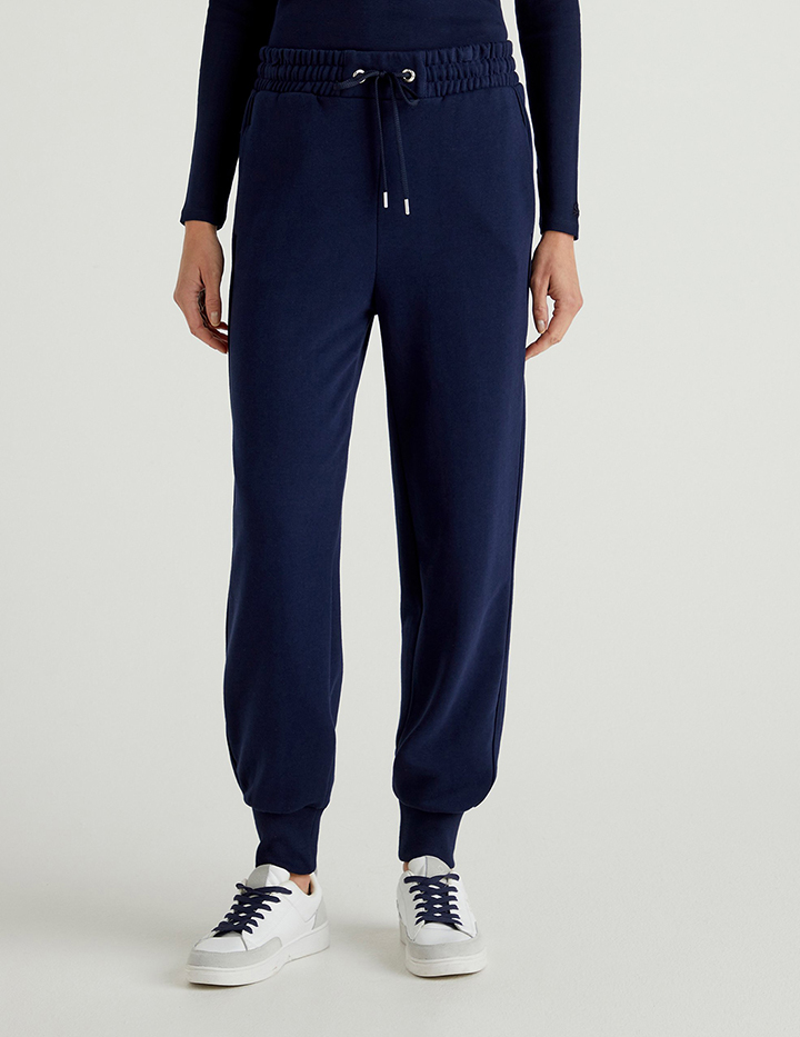 

Спортивные брюки женские United Colors of Benetton 21A_3J68P0509 синие XL, 21A_3J68P0509