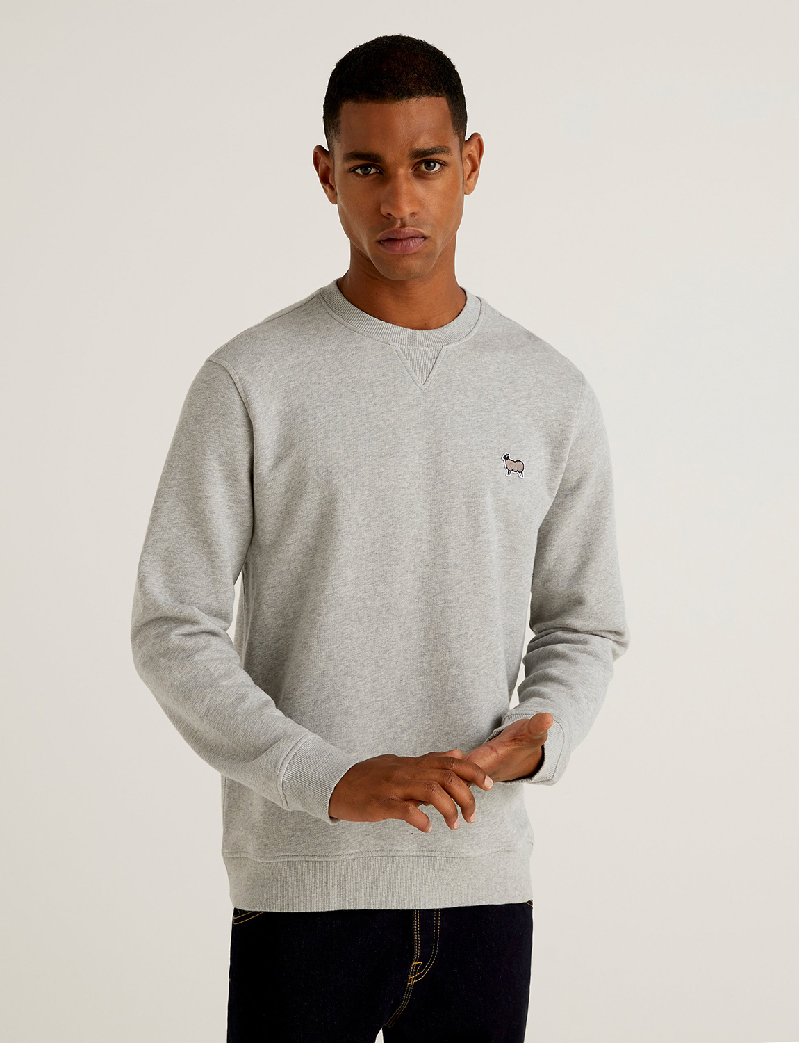 

Свитшот мужской United Colors of Benetton 21A_3J70U100C серый 2XL