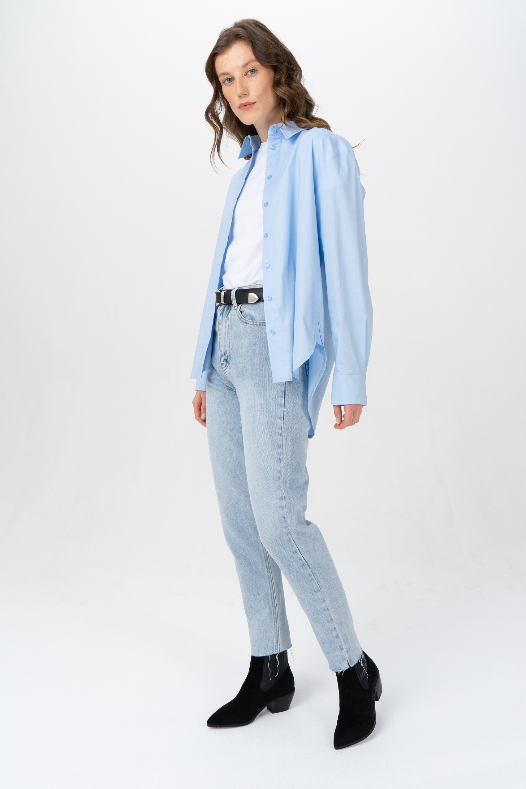 

Рубашка женская Ennergiia AW23-TEX04 голубая 42 RU, AW23-TEX04