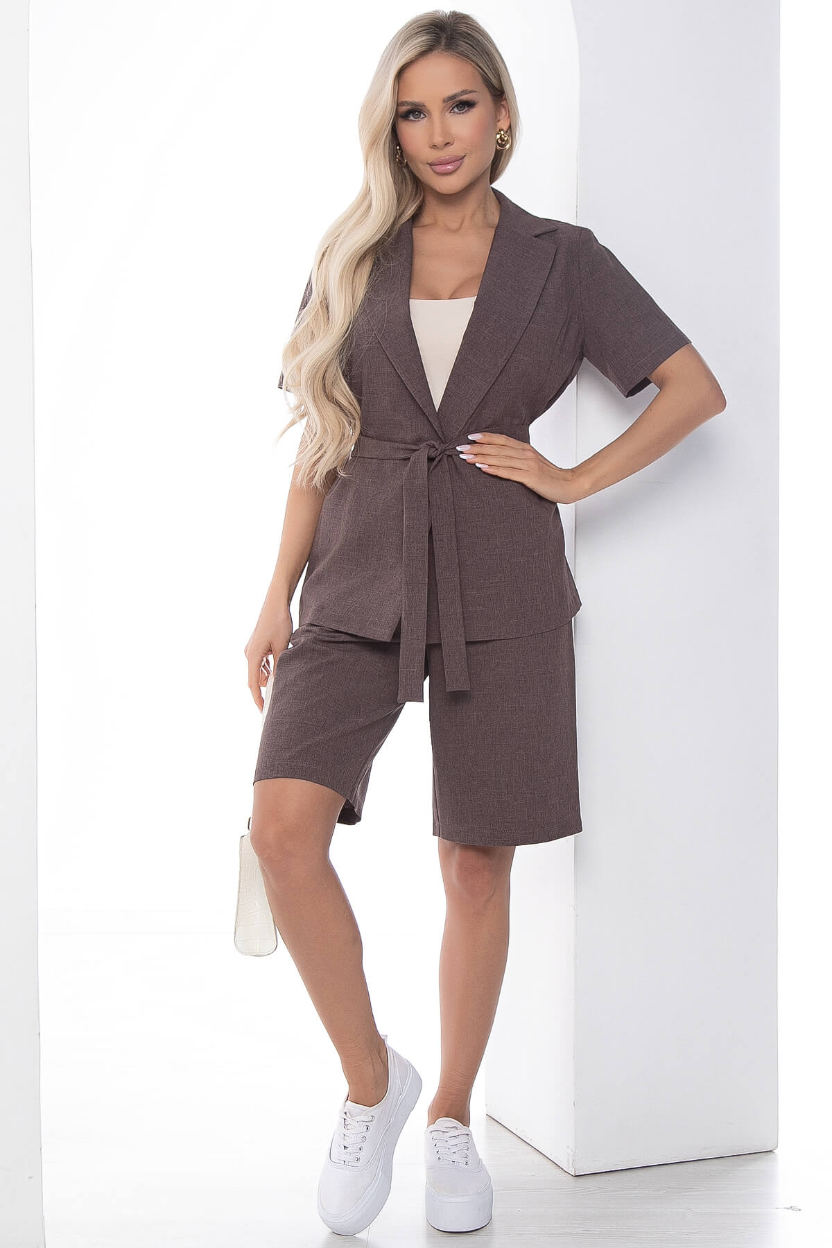 

Костюм женский LT Collection Летний вечер коричневый 54 RU, Летний вечер