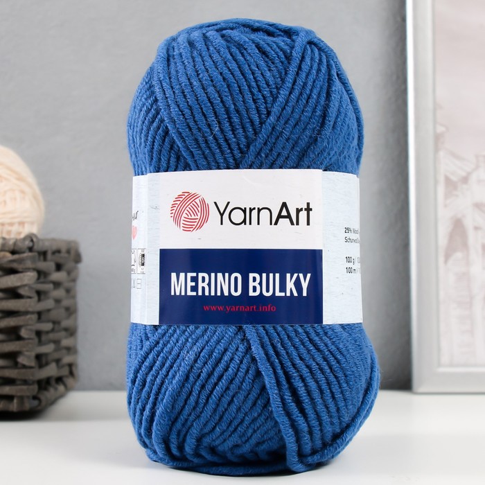 

Пряжа Merino bulky 25% шерсть 75% акрил 100м/100гр (551 синий джинс)