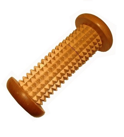 

Деревянный массажёр для стоп с шипами малый Тимбэ