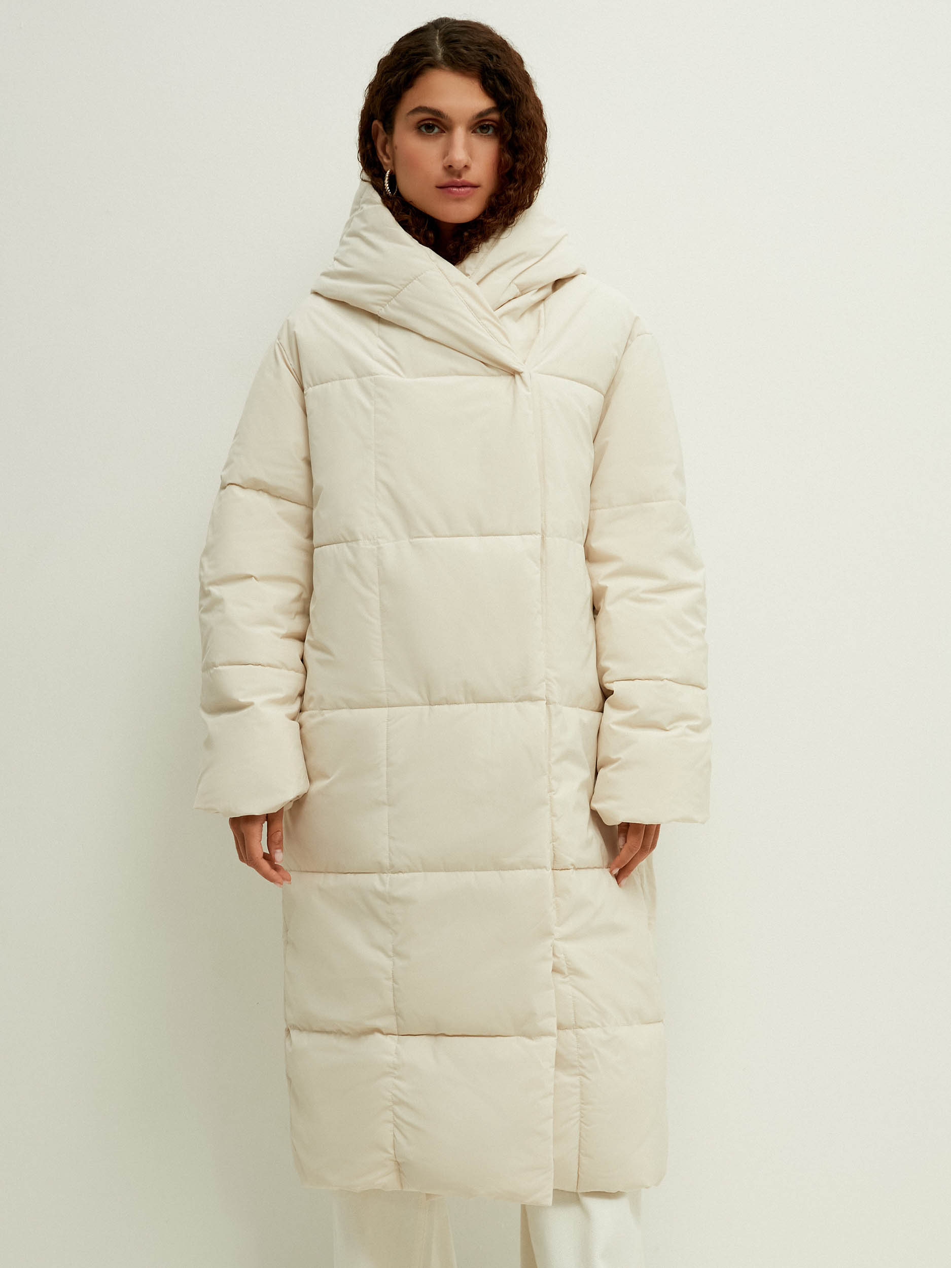 

Пальто женское ZARINA 2460400100-60 бежевое M, 2460400100-60