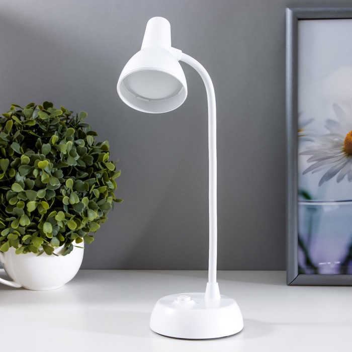 

Лампа настольная "Моно" LED 1 режим 1Вт 3AA белый 8х8х32 см