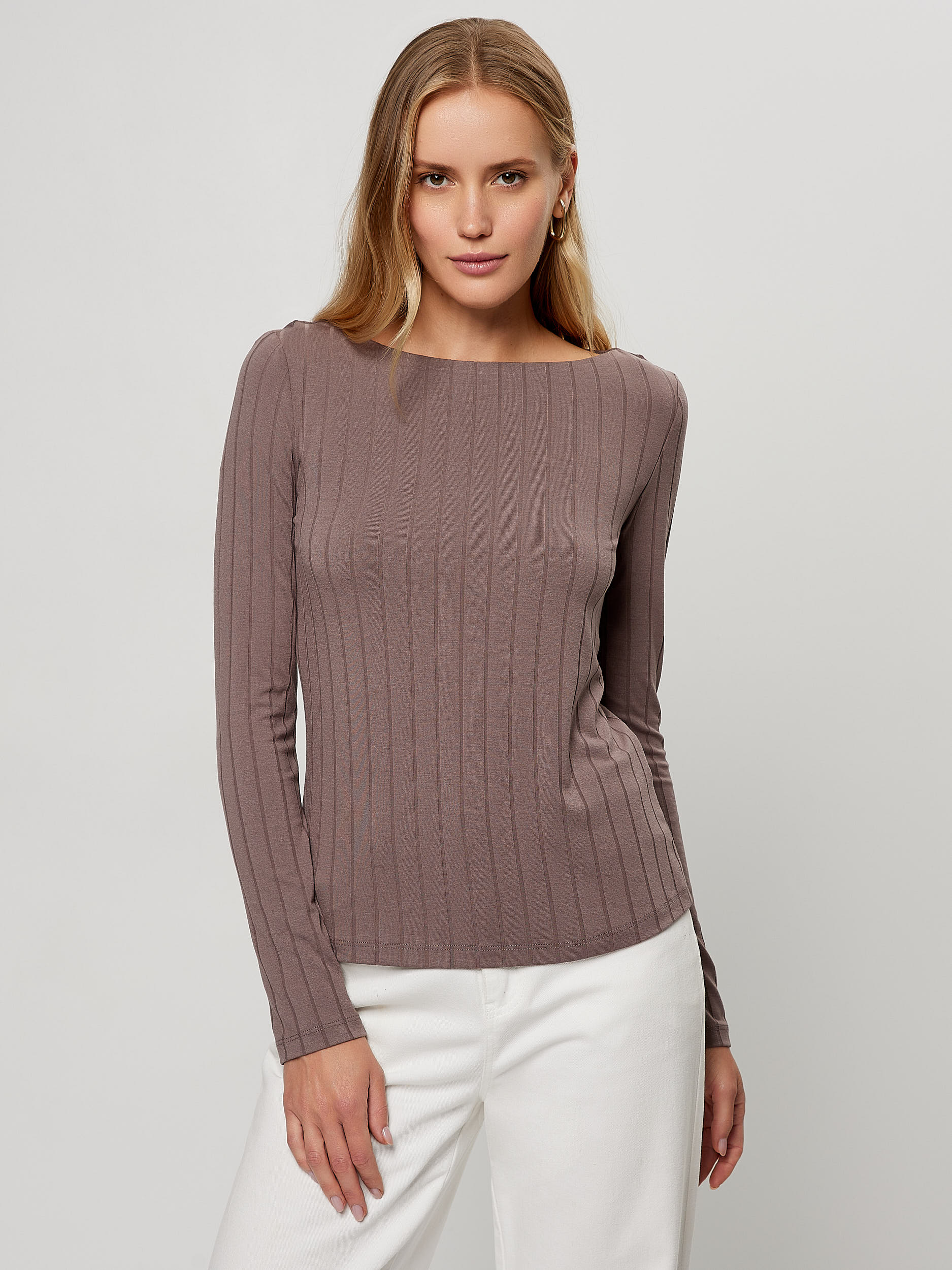 

Джемпер женский ZARINA 2369510410-66 бежевый XS, 2369510410-66