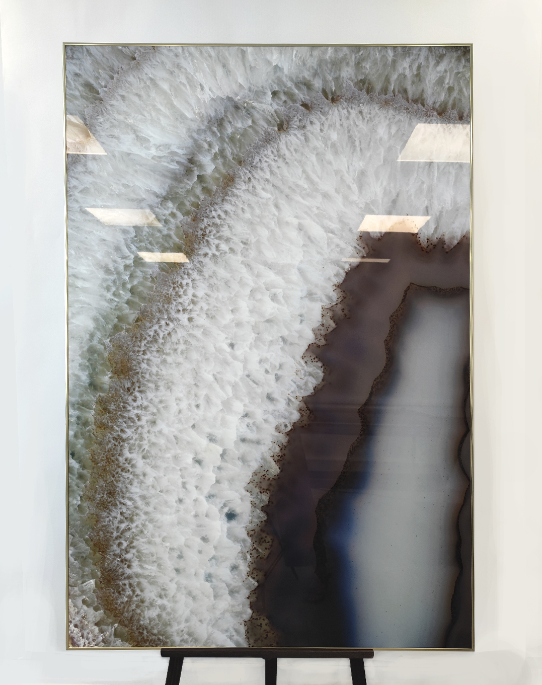 Большая интерьерная картина Agat 100х150 см в золотой багете на композитном материале