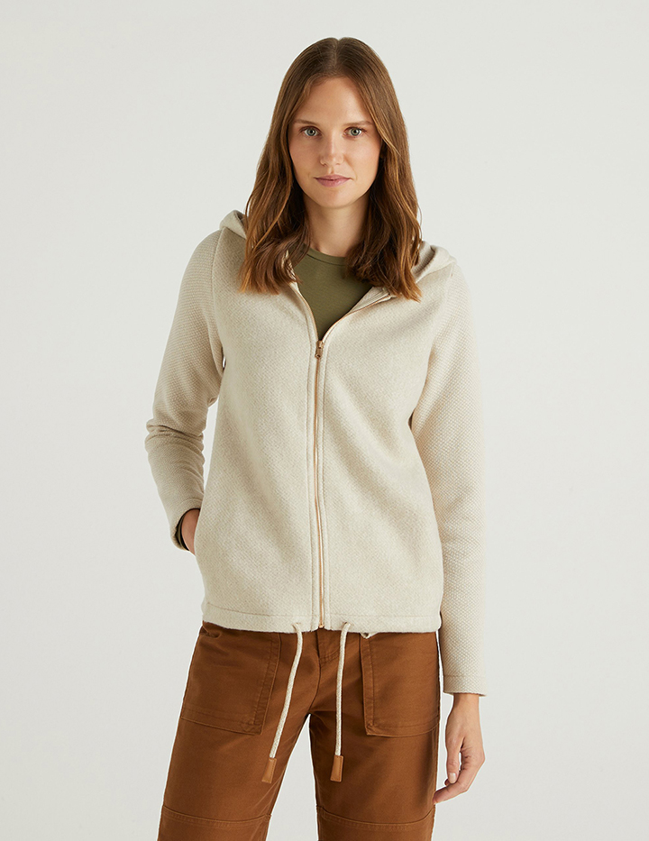 

Толстовка женская United Colors of Benetton 21A_3NC5E5241 бежевая XL, 21A_3NC5E5241