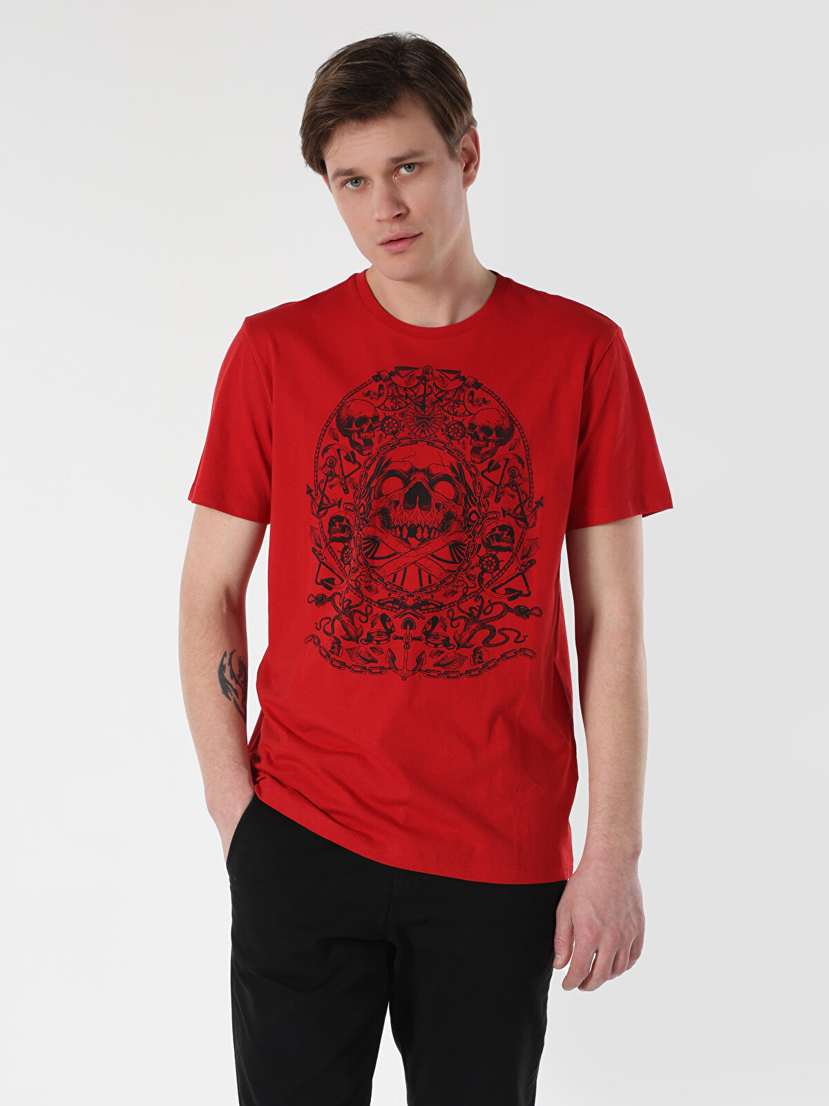 

Футболка мужская Colin's CL1062678_Q1.V1 красная 2XL, Красный, CL1062678_Q1.V1