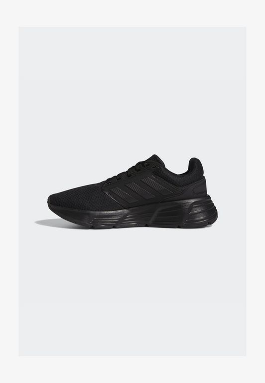 

Кроссовки женские Adidas Performance AD541A239 черные 40 2/3 EU, Черный, AD541A239