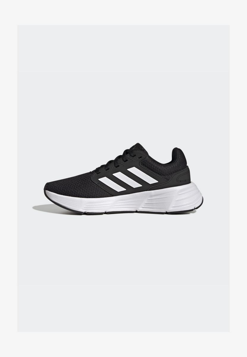 

Кроссовки женские Adidas Performance AD541A239 черные 38 EU, Черный, AD541A239