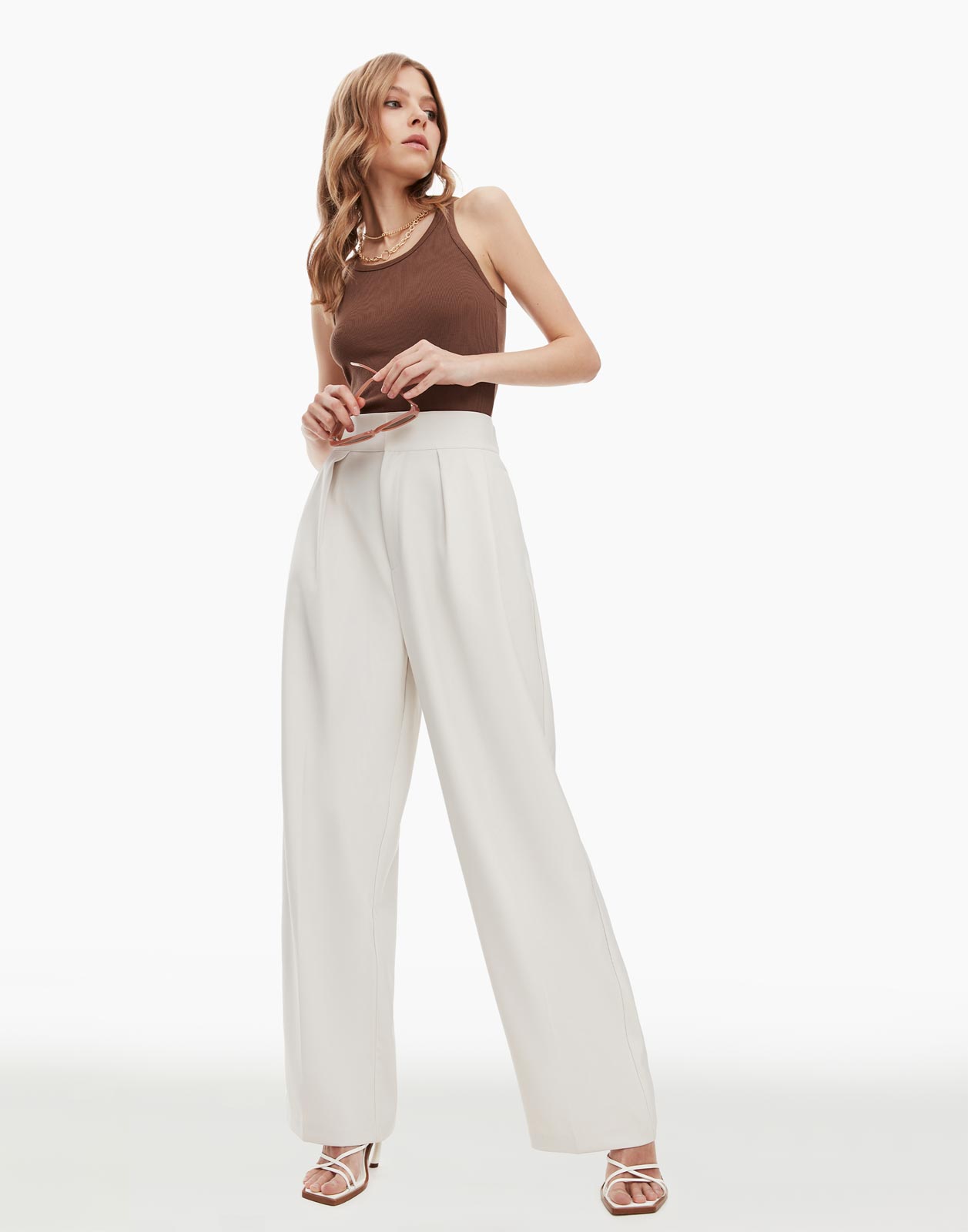 

Брюки женские Gloria Jeans GPT008974 бежевые L/170, Бежевый, GPT008974