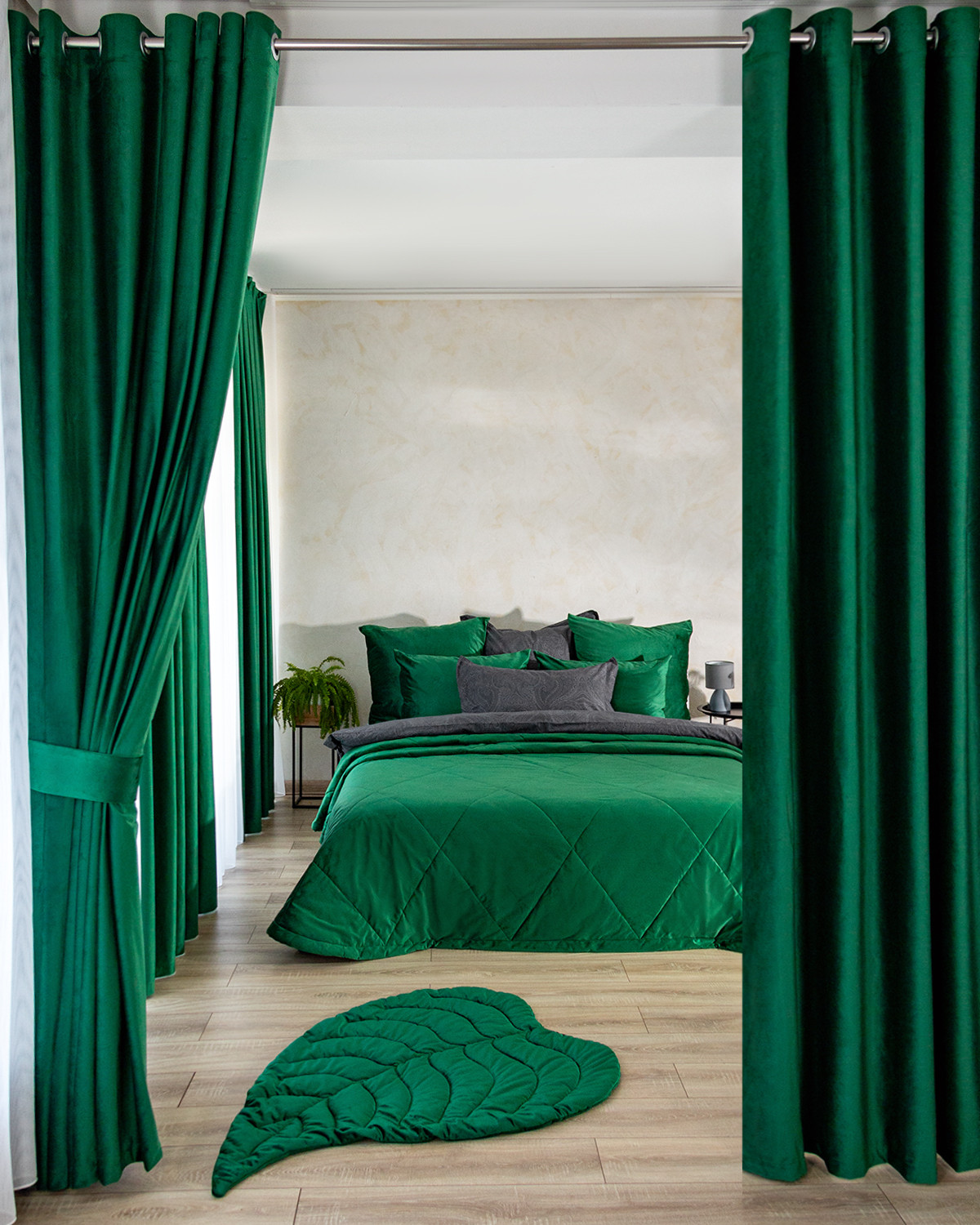 

Комплект штор на люверсах бархат 300х270 Беллиссимо Изумруд Evrika Home, Беллиссимо люв 2ш