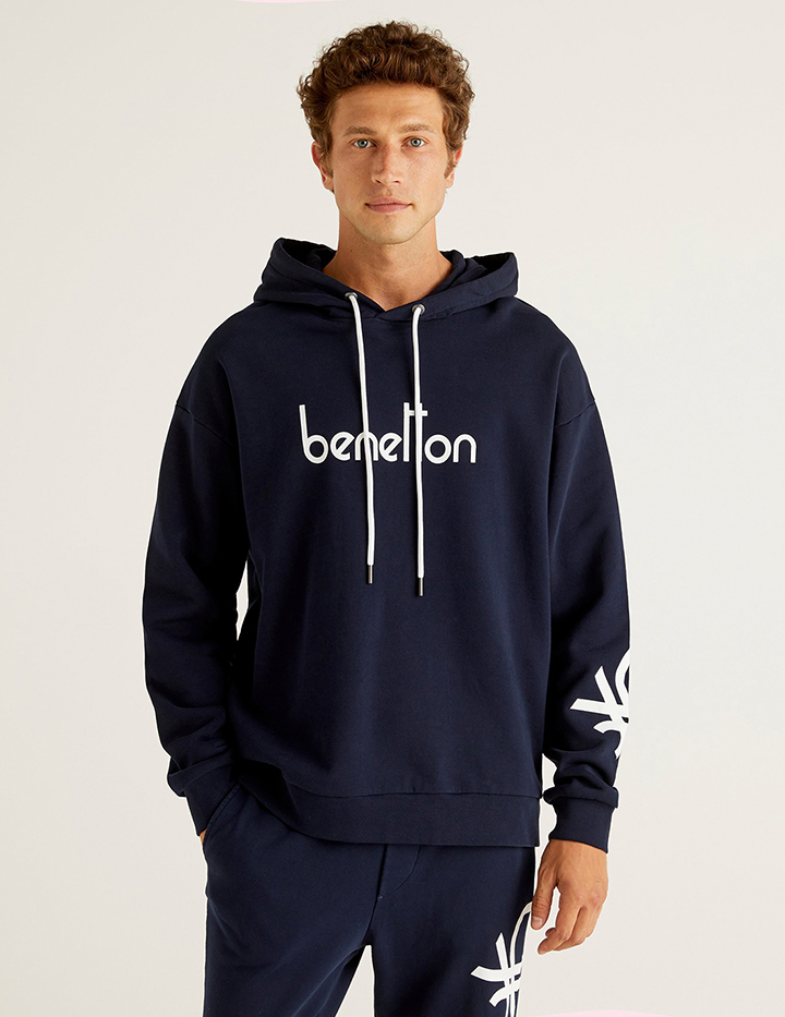 

Худи мужское United Colors of Benetton 21A_3QLAJ2294 синее XL, 21A_3QLAJ2294