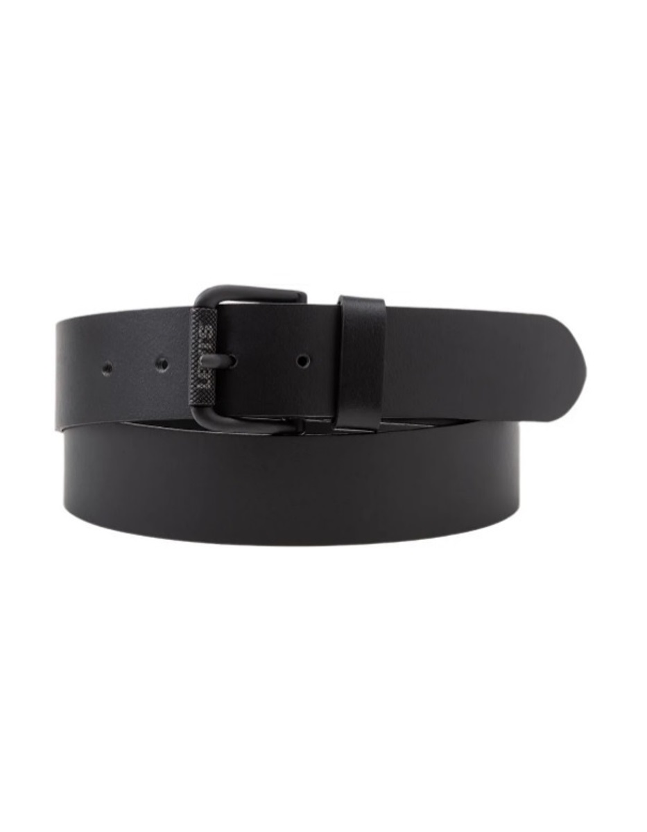 

Ремень мужской Levis Textured Roller Buckle Belt черный, 110 см, Textured Roller Buckle Belt