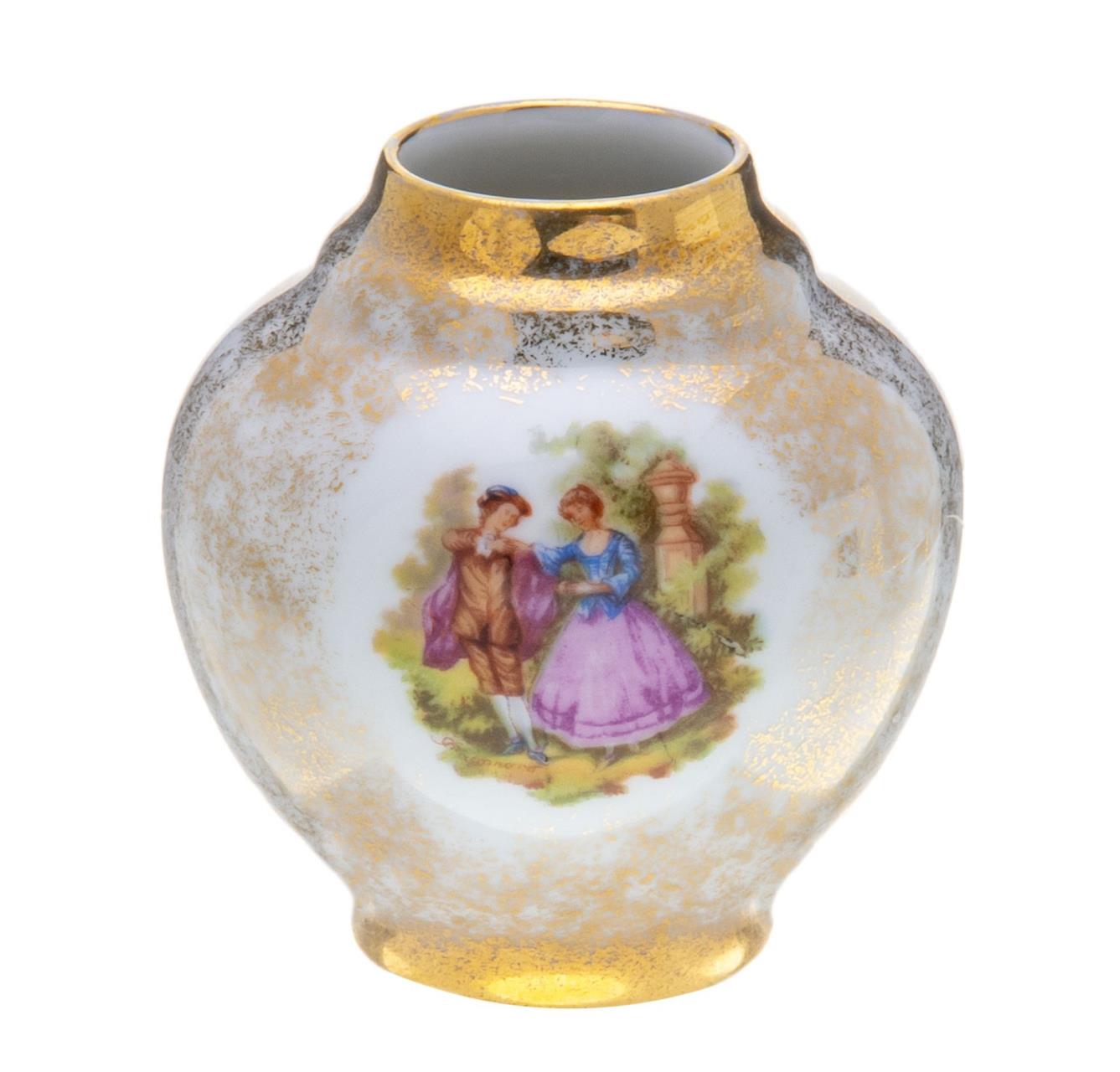 

Миниатюрная Ваза, Винтаж, с галантной сценой, фарфор, Limoges, Франция, 1970-1990 гг., 88