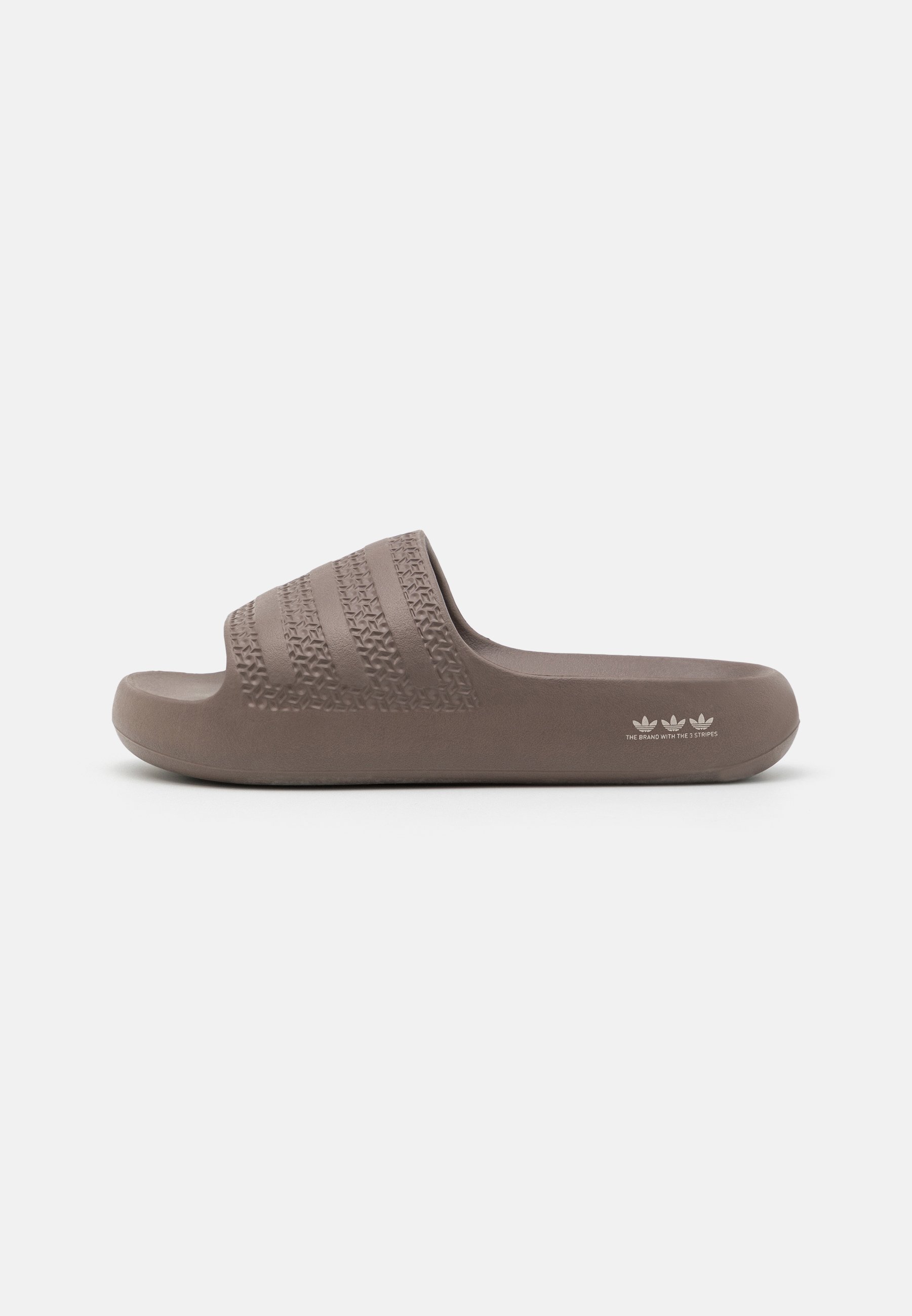 

Сланцы женские Adidas Originals Adilette Ayoon W коричневые 43 EU, Коричневый, Adilette Ayoon W