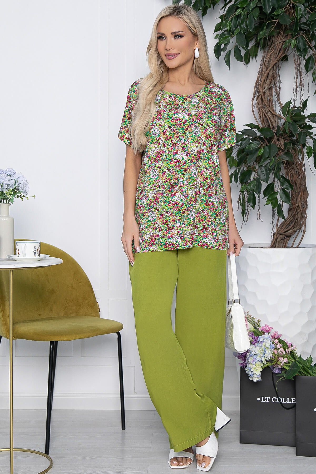 

Костюм женский LT Collection Шейла зеленый 44 RU, Шейла