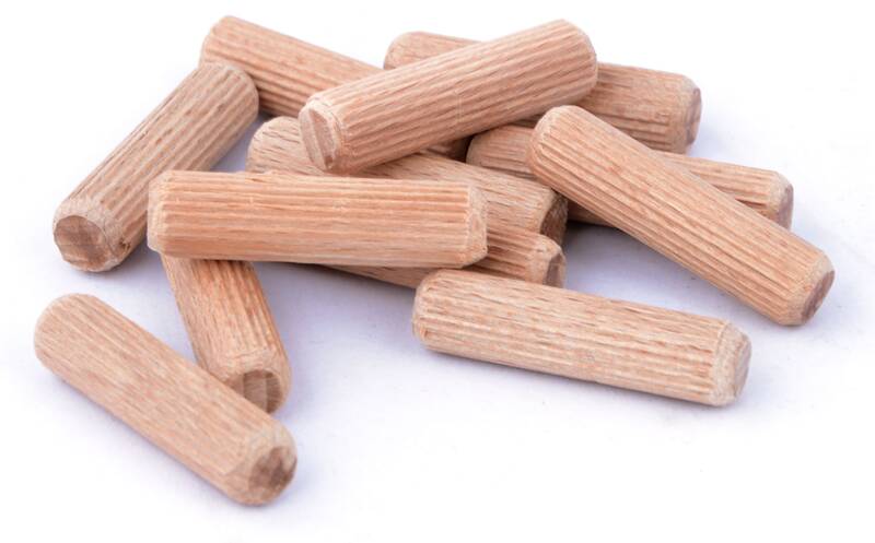 

Шкант мебельный деревянный PINIE 100-1040120 10х40 мм, Бежевый, 100-1040120
