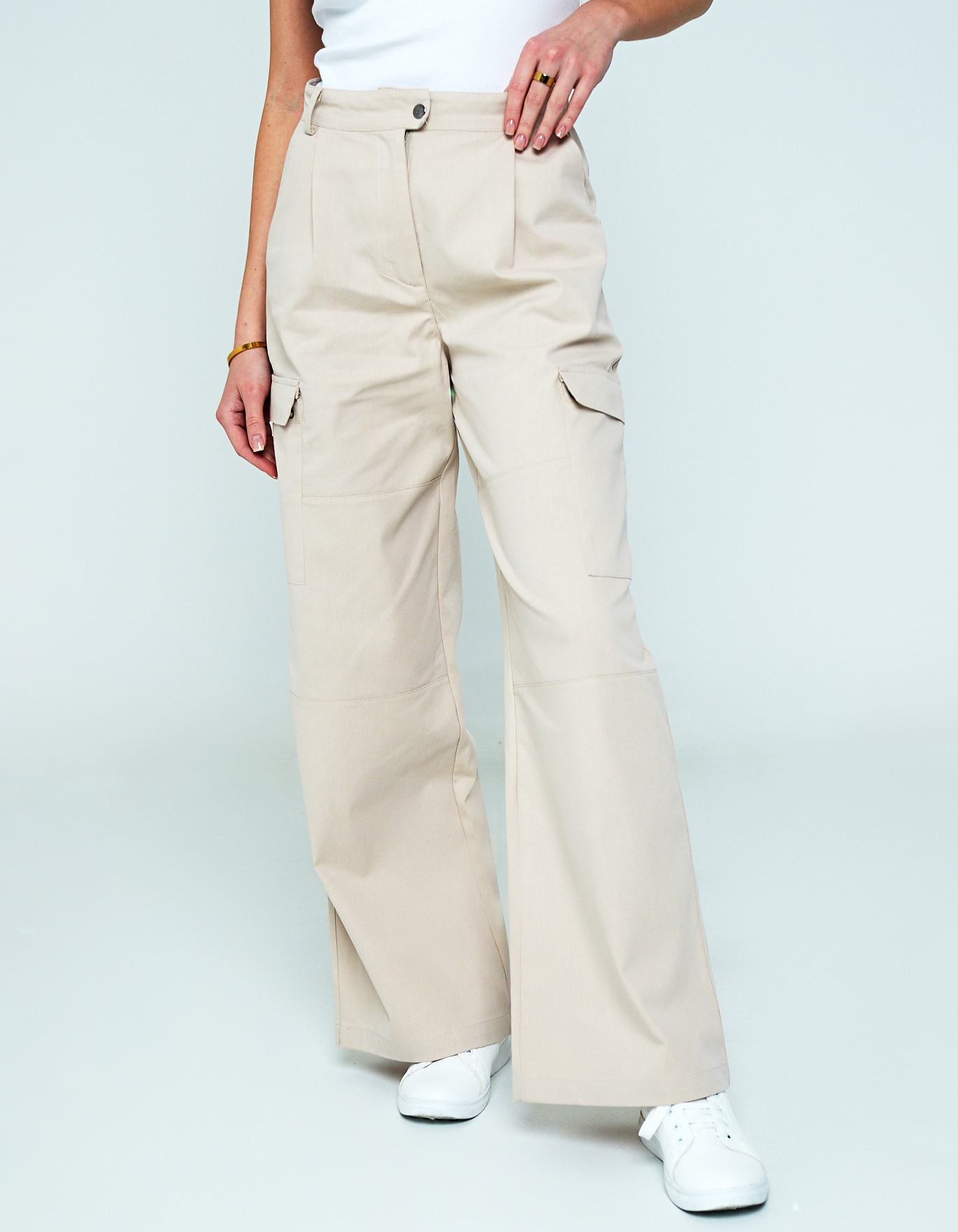 

Брюки женские IRINA EGOROVA Cargo pants1 бежевые 48 RU, Бежевый, Cargo pants1