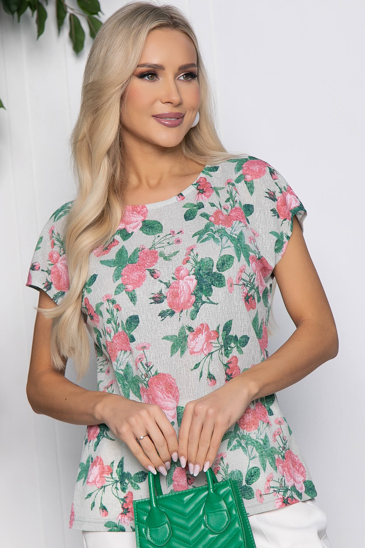 

Блуза женская LT Collection Амадея белая 52 RU, Белый, Амадея