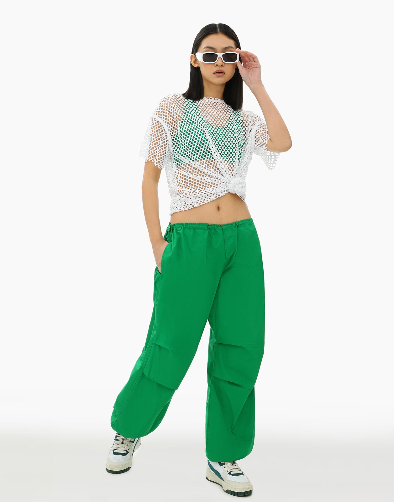 Брюки женские Gloria Jeans GPT009118 зеленые L-XL/170