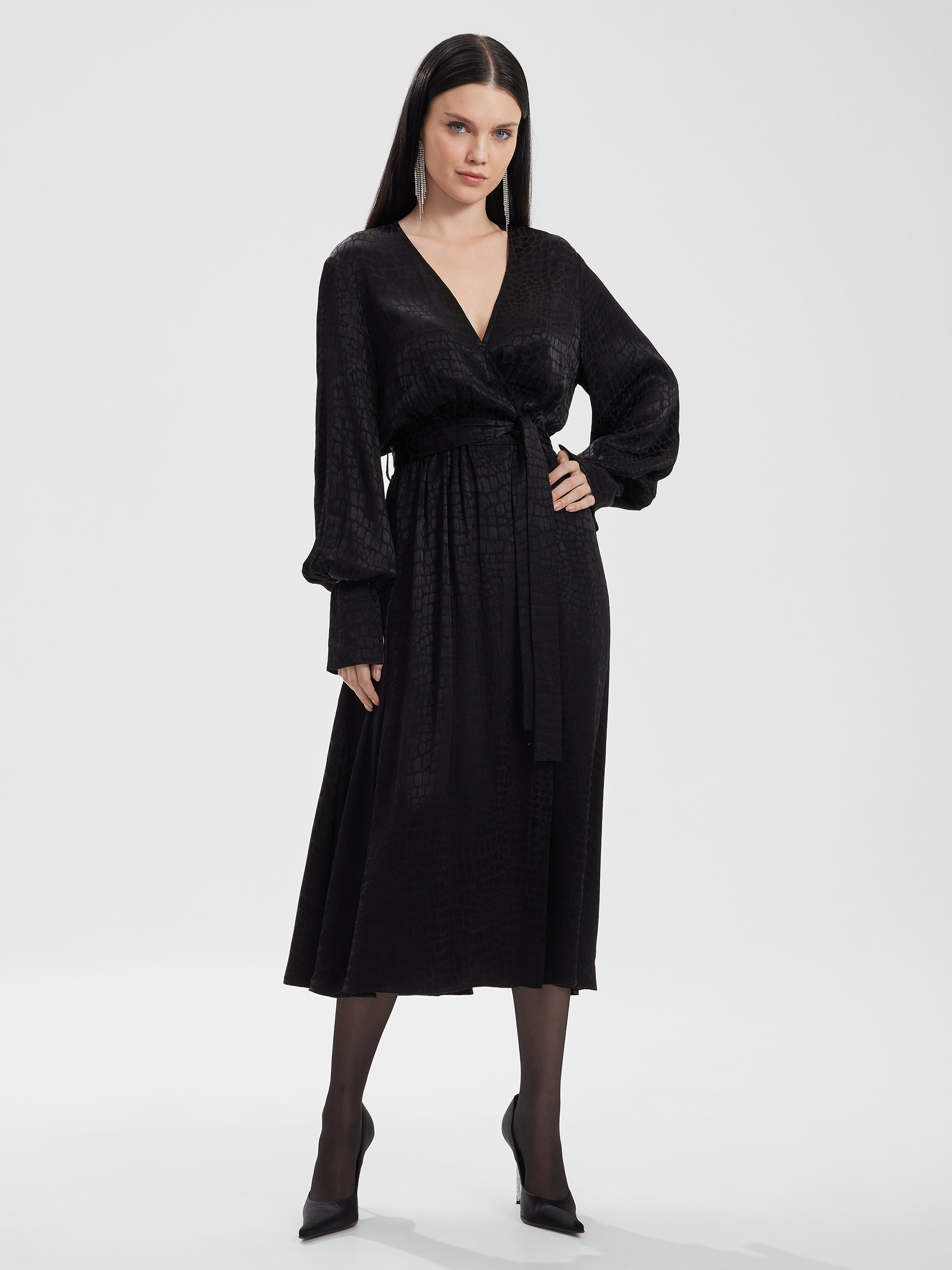 

Платье женское SINAR 02-DSW черное S, Черный, 02-DSW