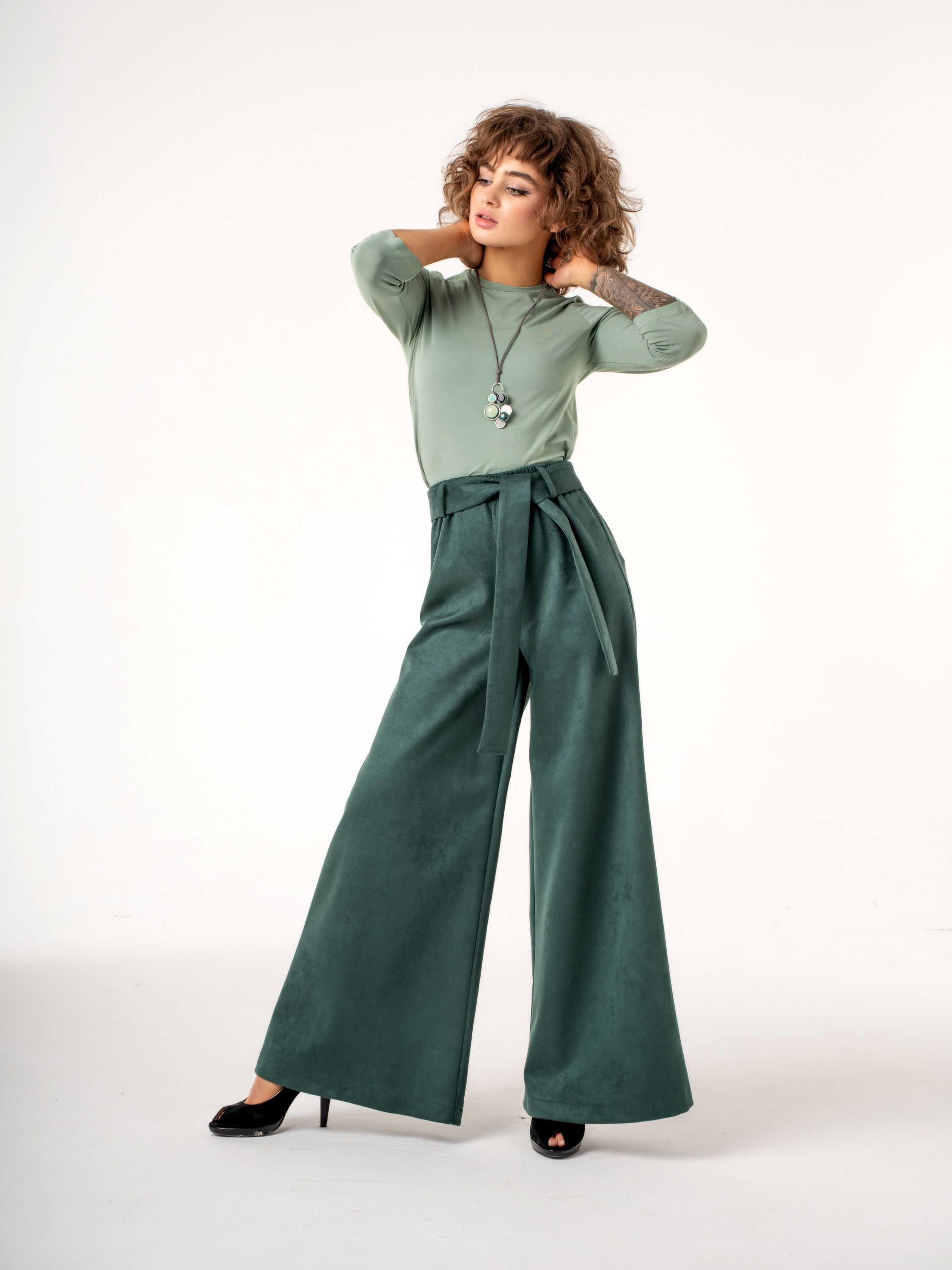 

Брюки женские Zone16 Classic зеленые XS, Зеленый, Classic