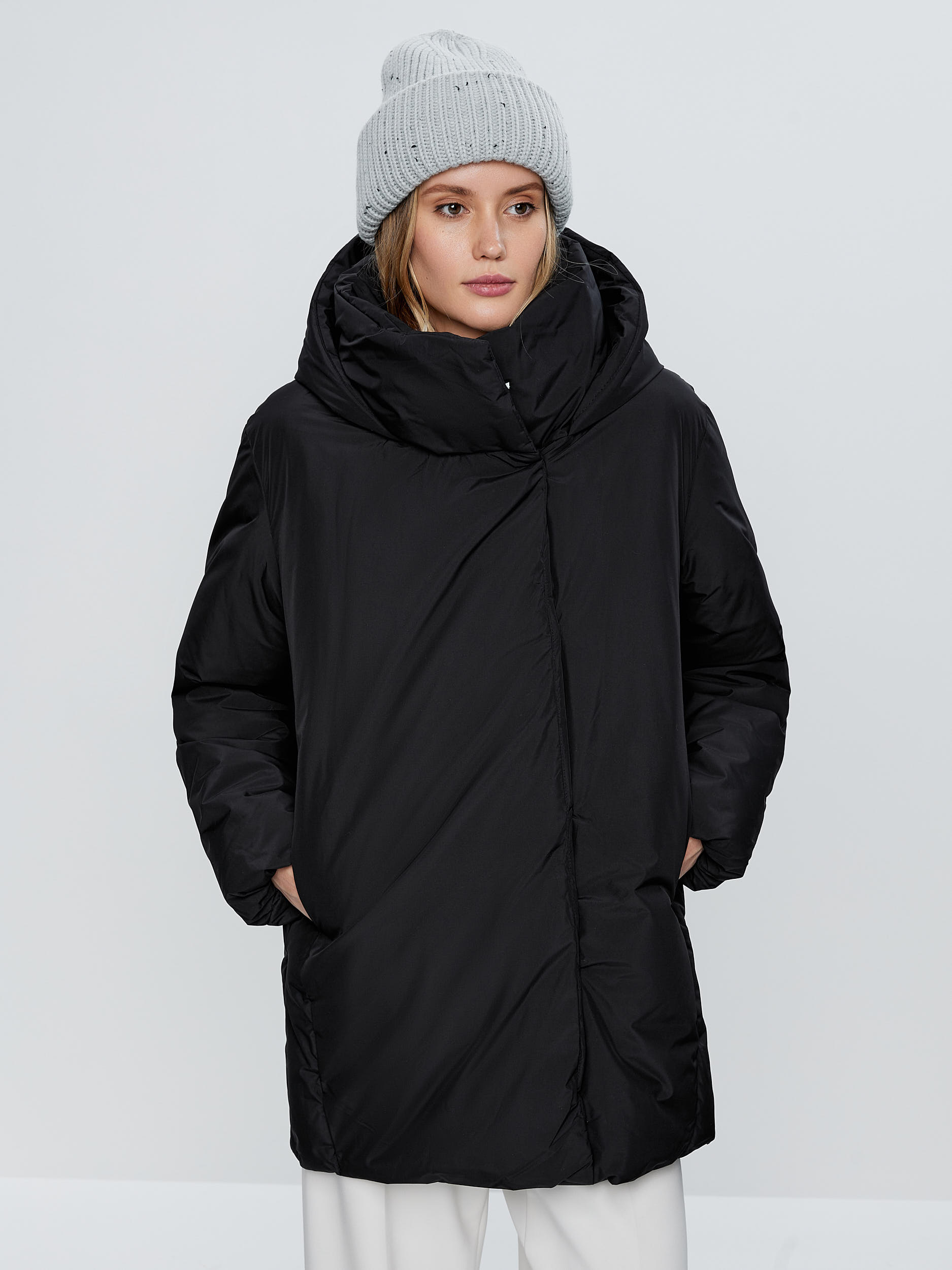 

Куртка женская ZARINA 2460403103-50 черная M, 2460403103-50