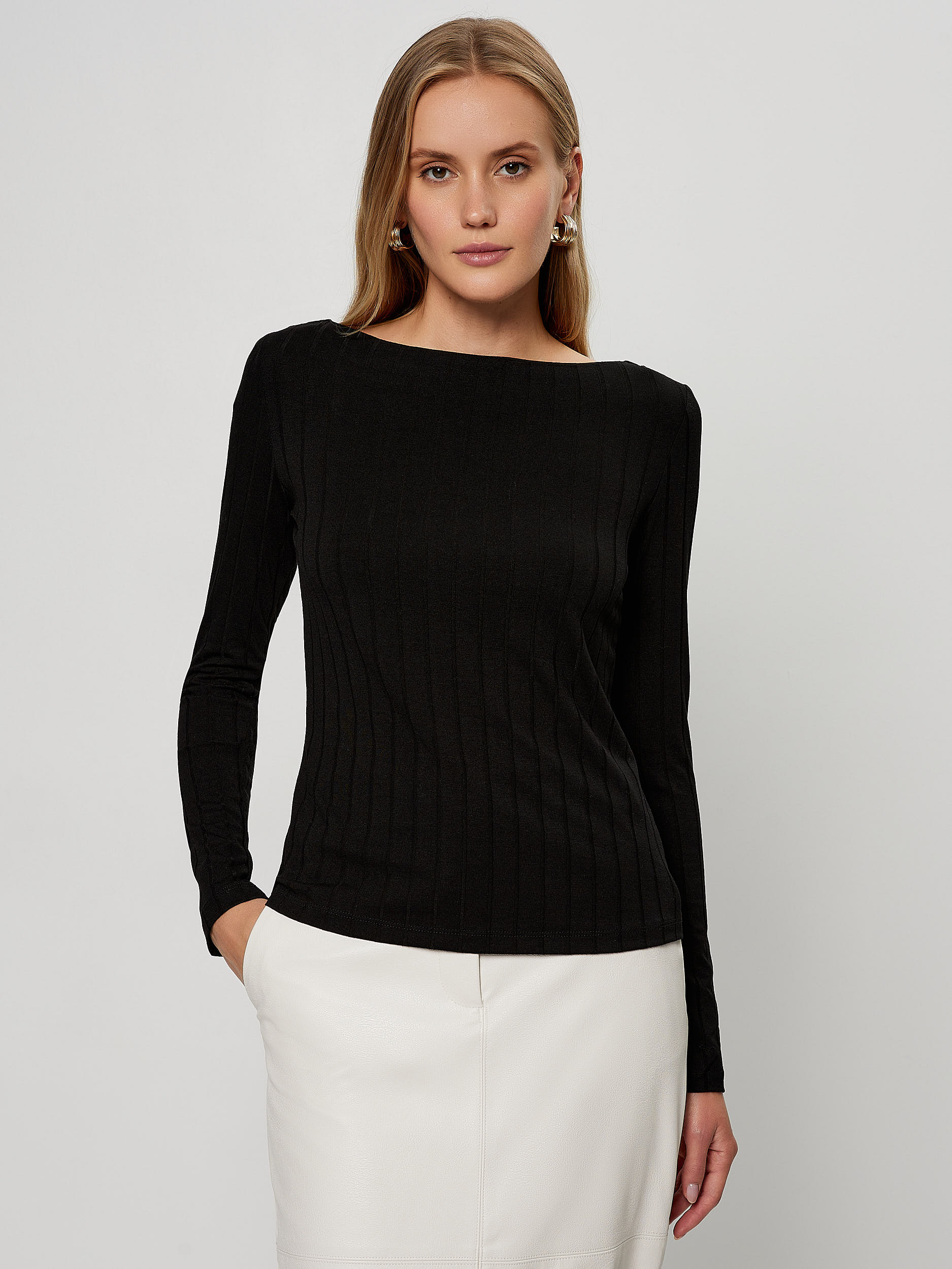 

Джемпер женский ZARINA 2369510410-50 черный XS, 2369510410-50