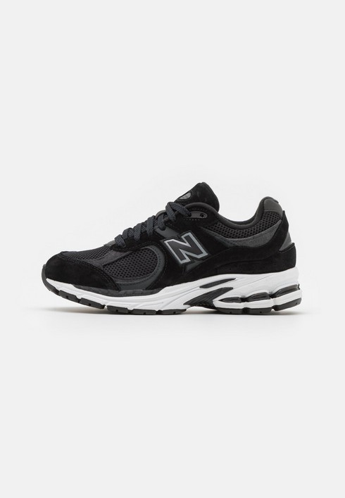 

Кроссовки мужские New Balance 2002 Unisex черные 42 EU (доставка из-за рубежа), Черный, 2002 Unisex