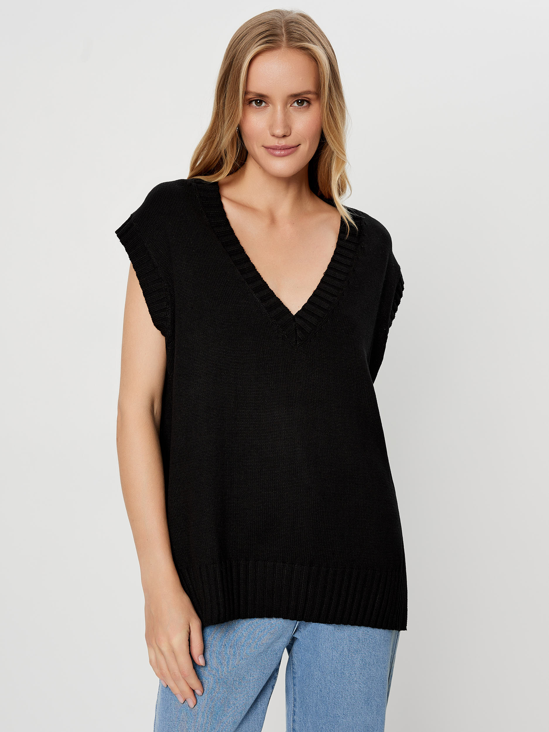 

Жилет женский ZARINA 2368621851-50 черный XS, 2368621851-50