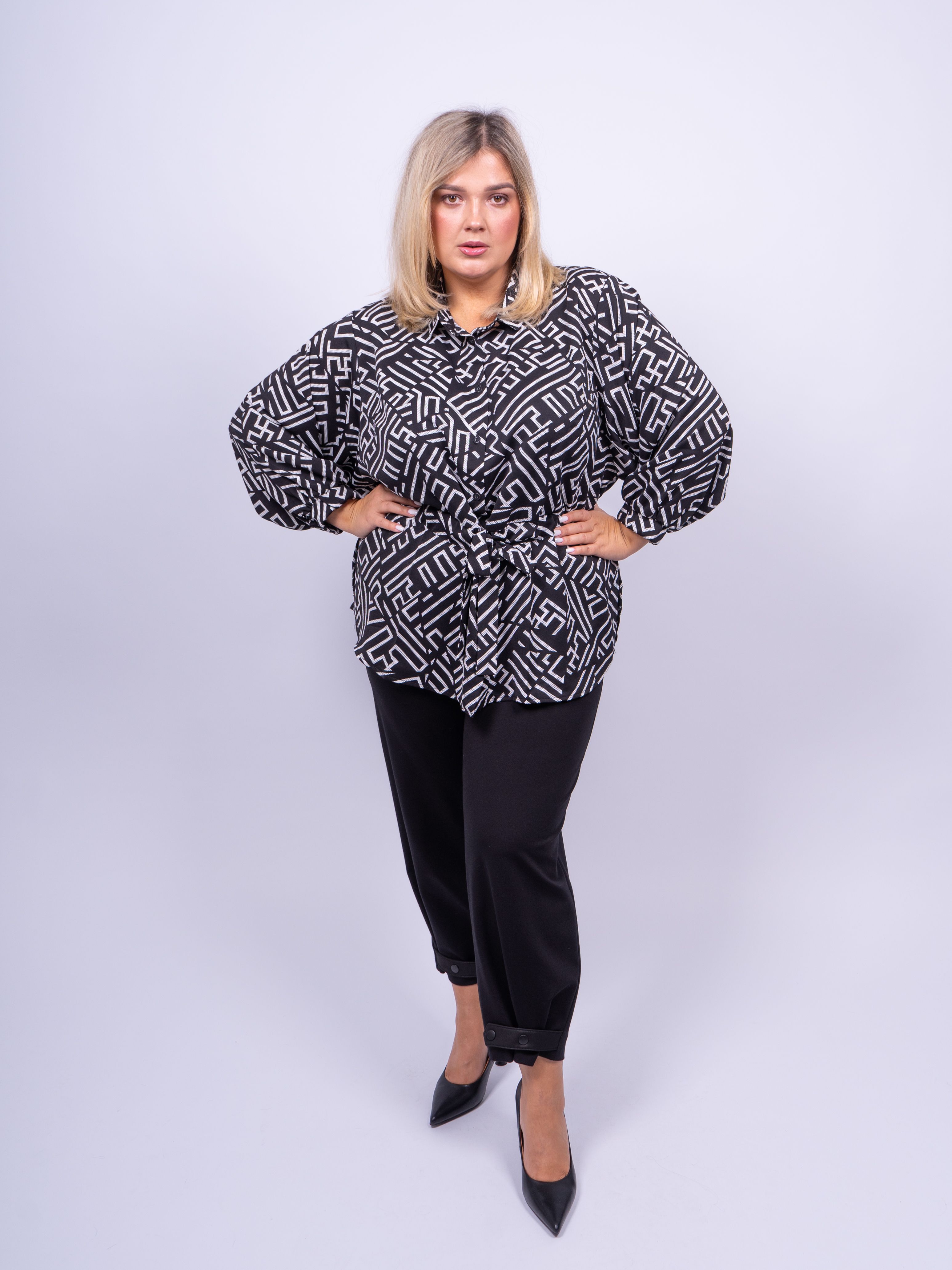 

Брюки женские 365 clothes 22167.00 черные 62 RU, Черный, 22167.00