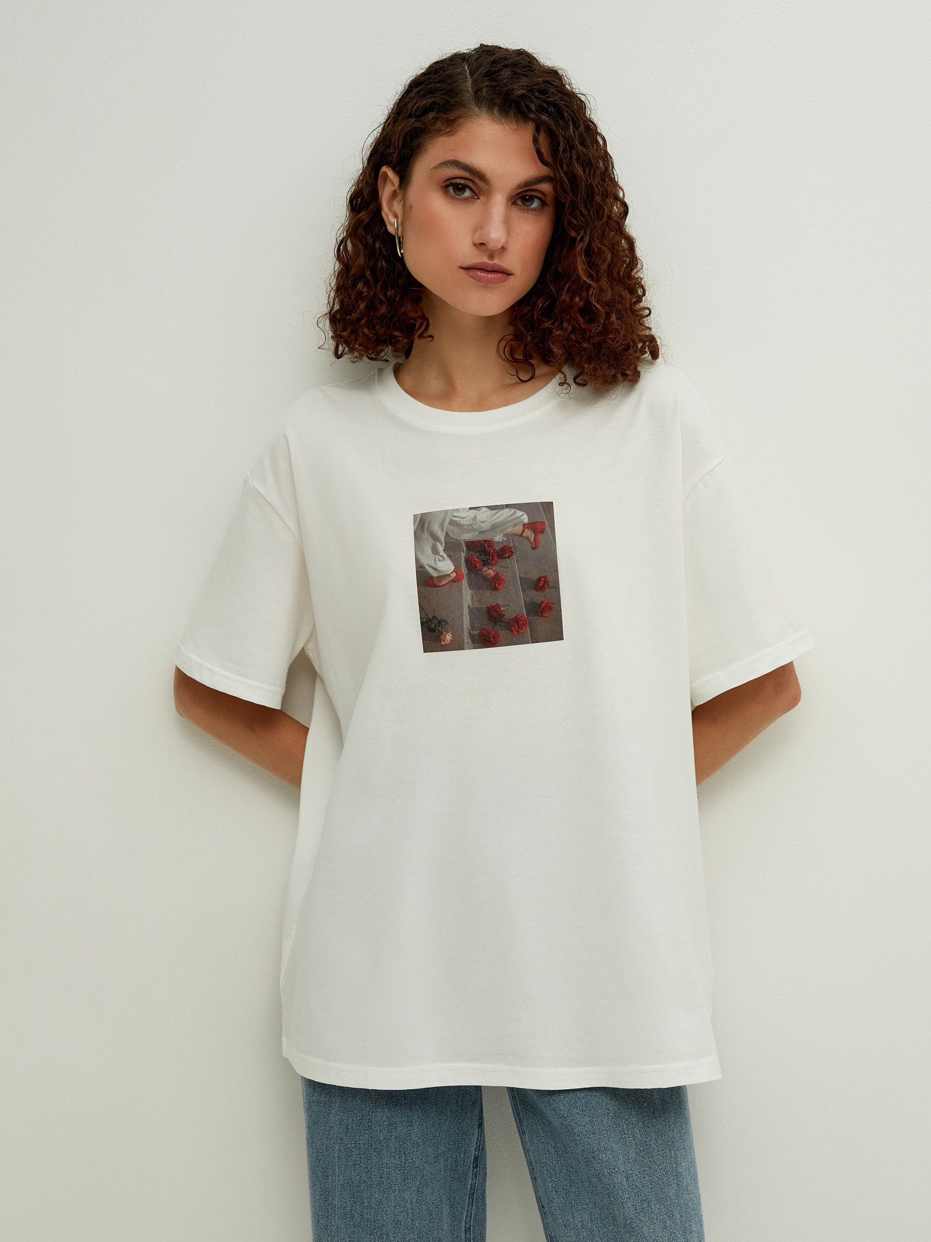 

Футболка женская ZARINA 2265571471-2 белая XS, 2265571471-2