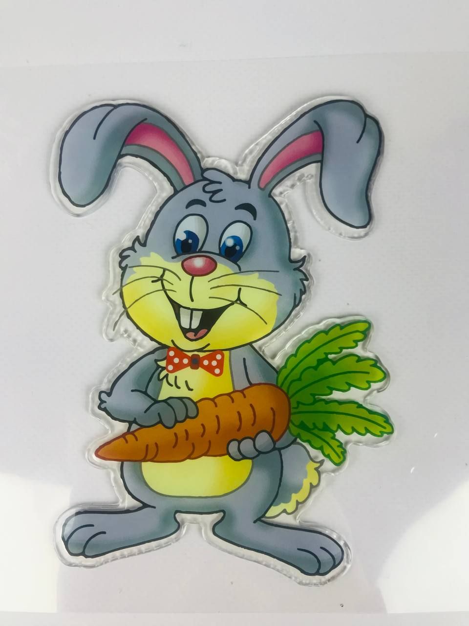 Новогодняя наклейка Merry Christmas Кролик серый с морковкой 15329 1шт