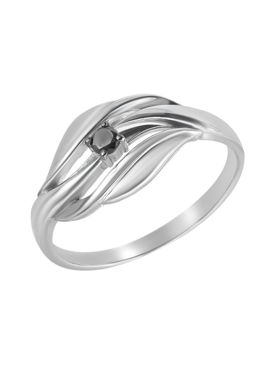 Серебряное кольцо весом 17,5 граммов, изготовленное ювелирным мастером под номером 1040040, украшено бриллиантом.